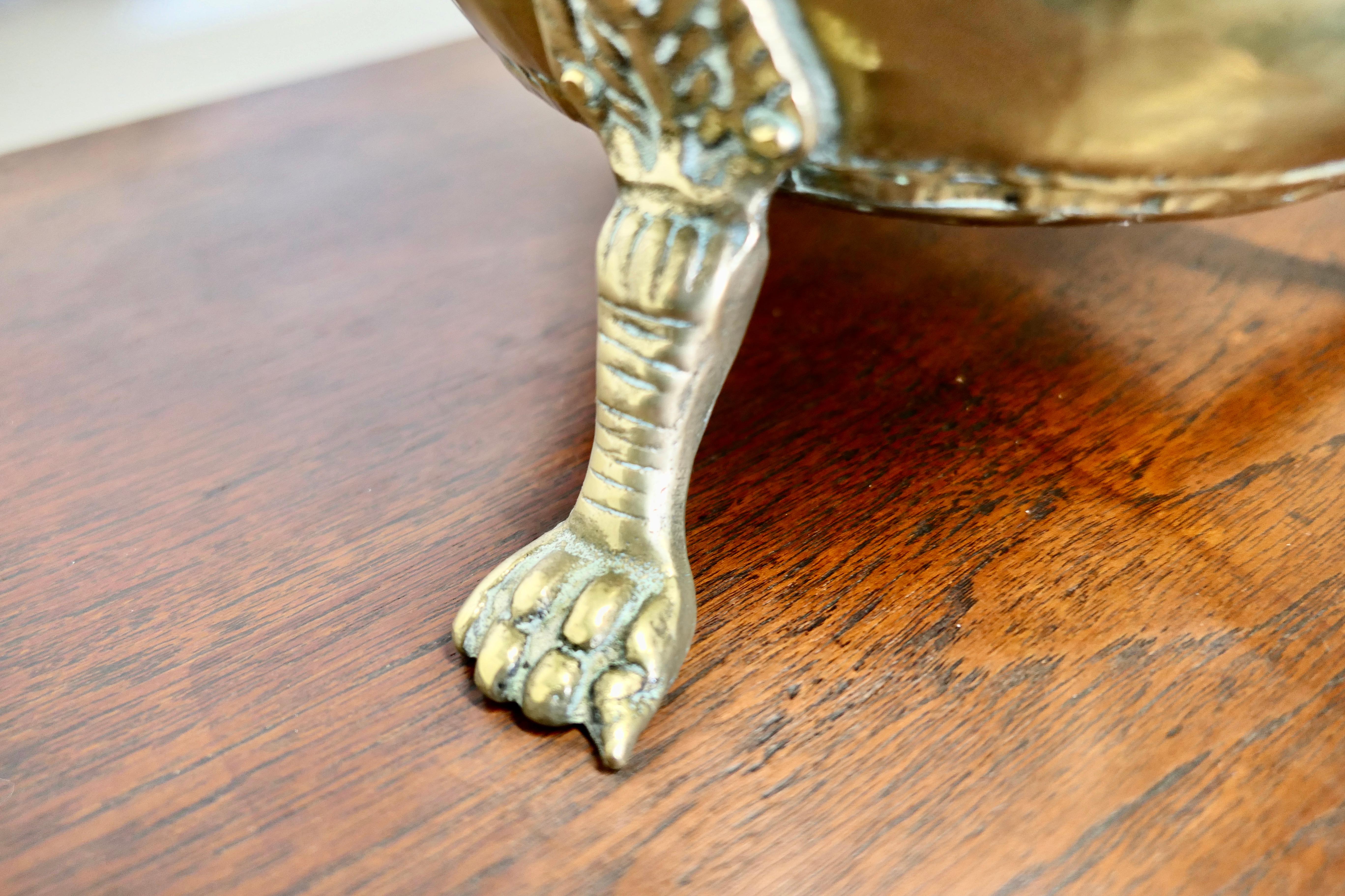 Large Victorian Brass Jardinière with Lions Mask & Hairy Paw Feet    In Good Condition For Sale In Chillerton, Isle of Wight