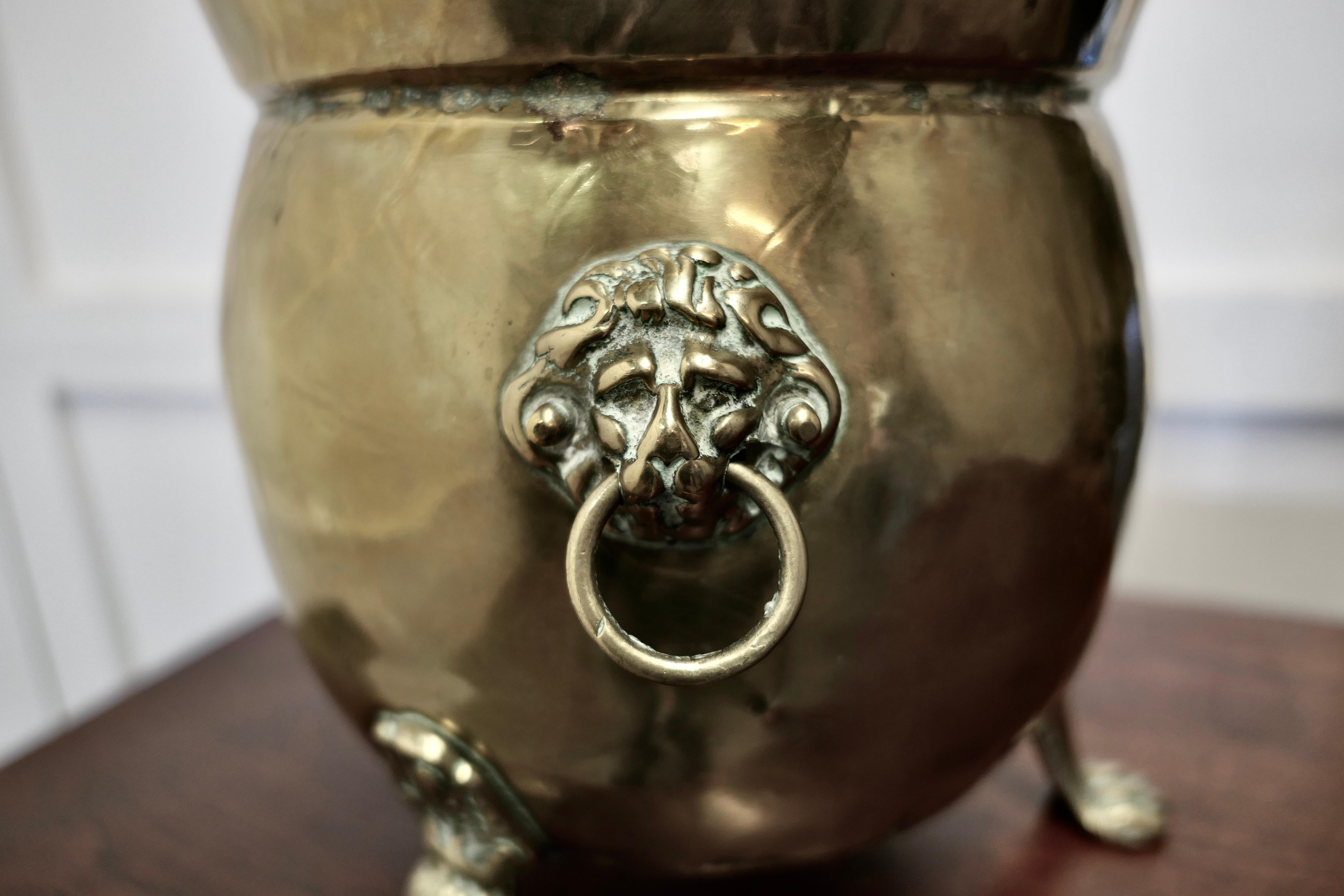 19th Century Large Victorian Brass Jardinière with Lions Mask & Hairy Paw Feet    For Sale