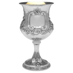 Gran copa victoriana de plata de ley con forma de "Campagna" de Mappin Brothers 1874