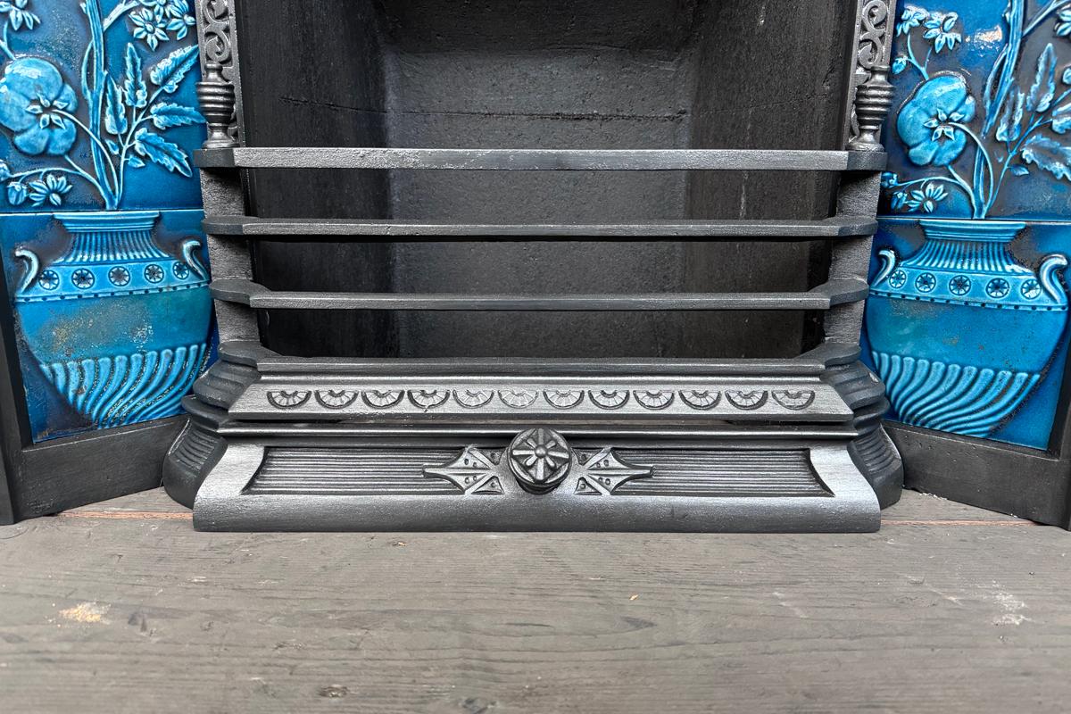 Large Victorian Cast Iron and Tiled Fireplace Grate For Sale 2
