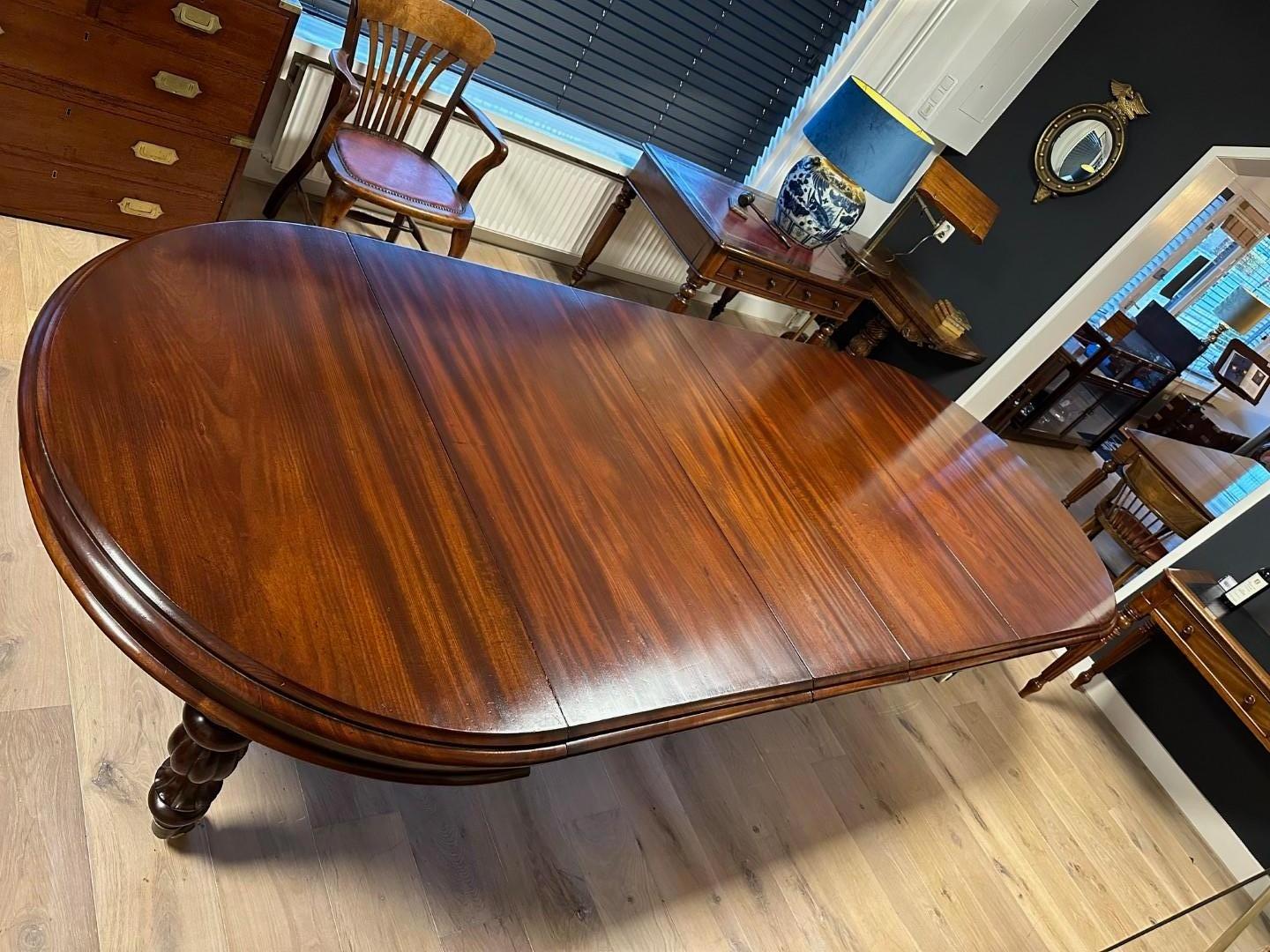Large Victorian dining table 8