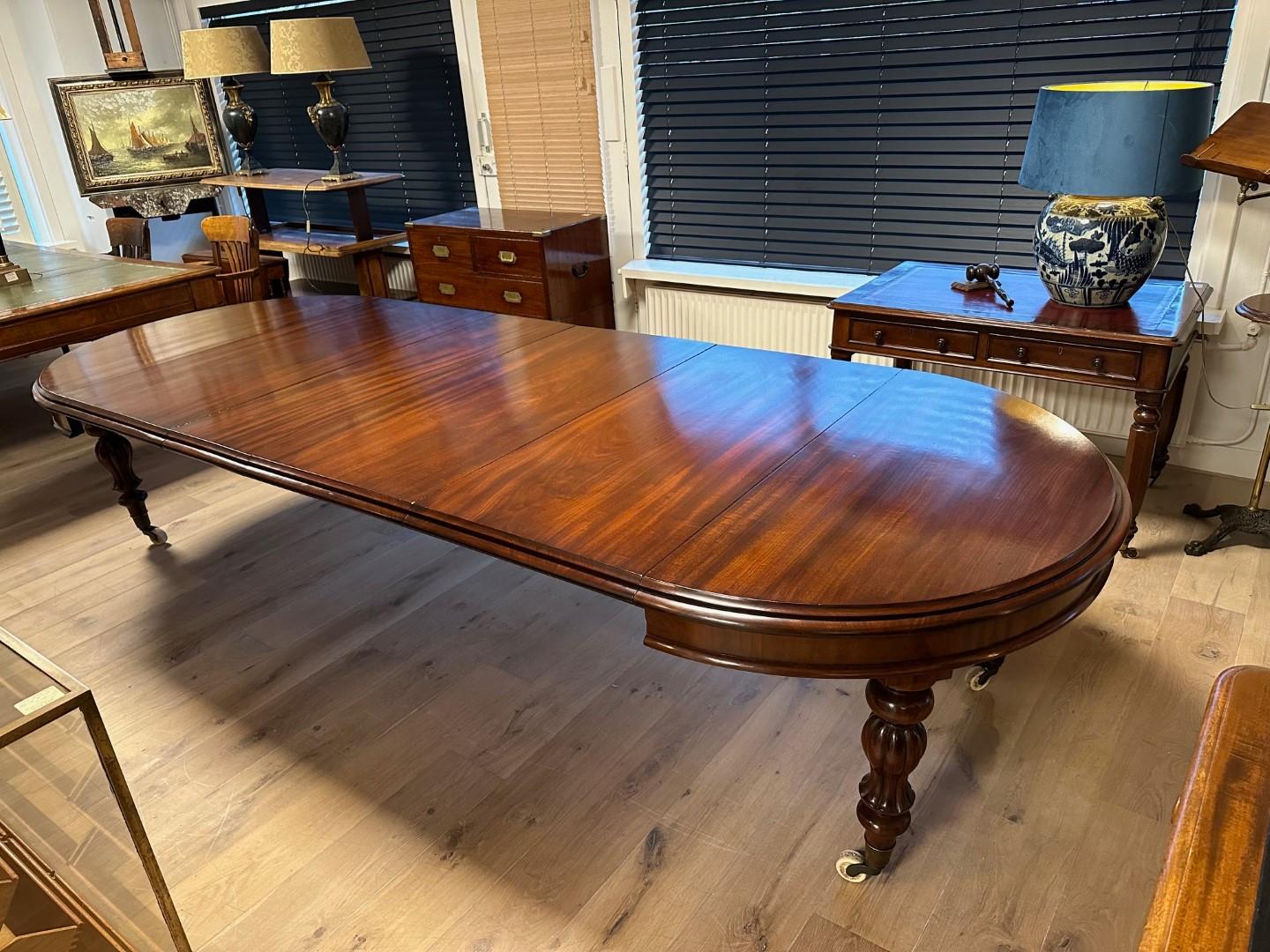 Large Victorian dining table 11