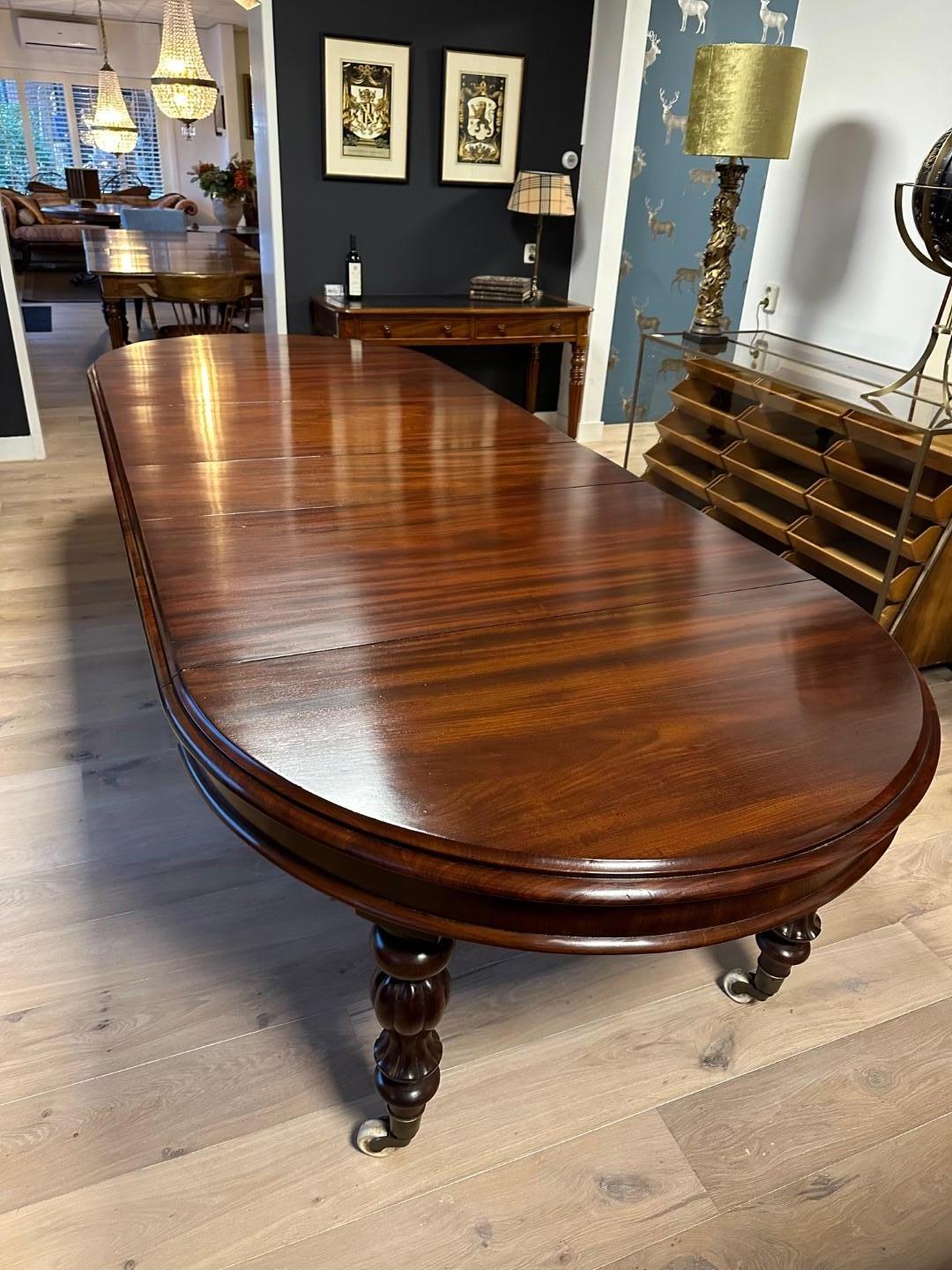 Large Victorian dining table 12
