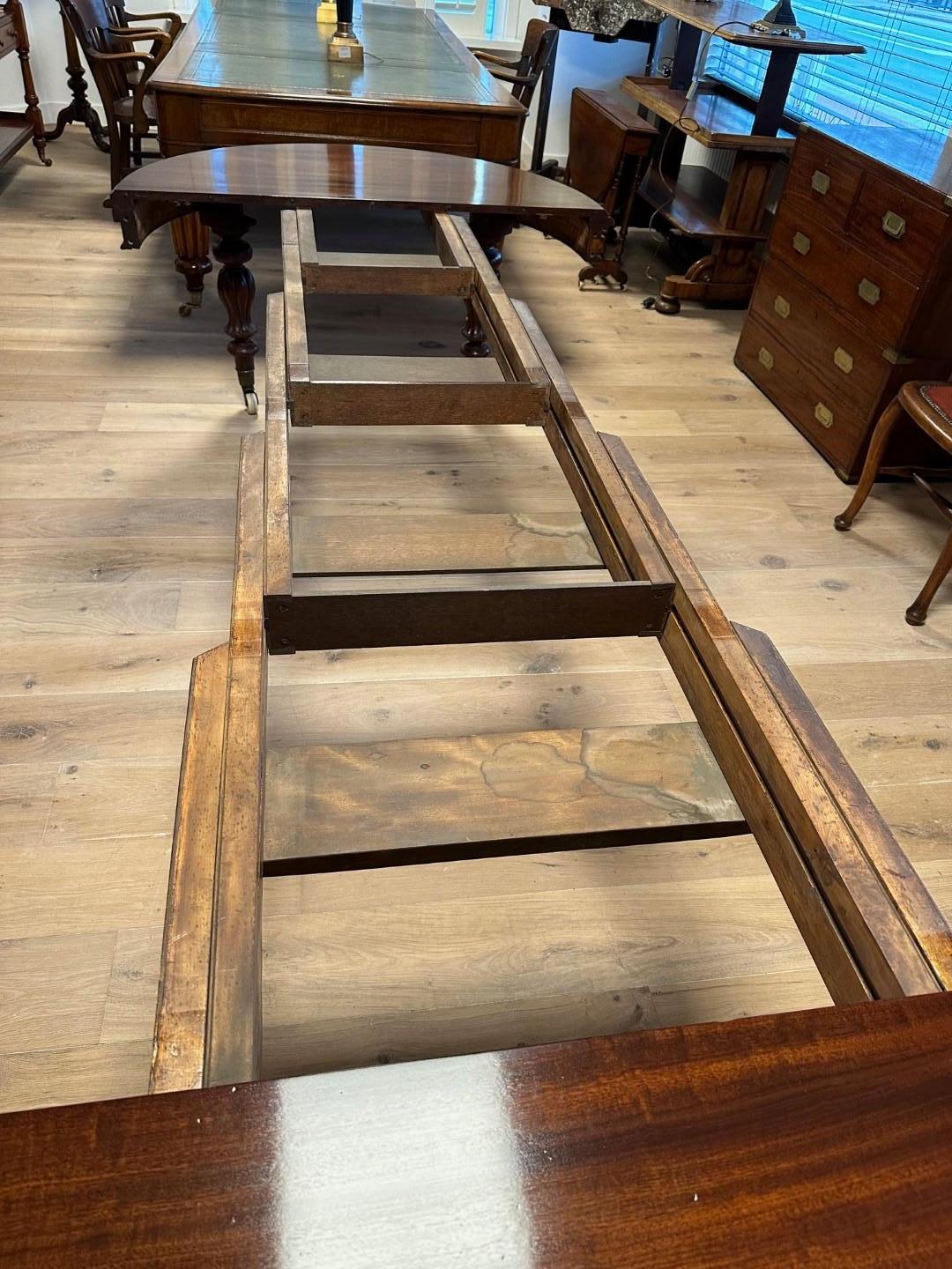 Mahogany Large Victorian dining table