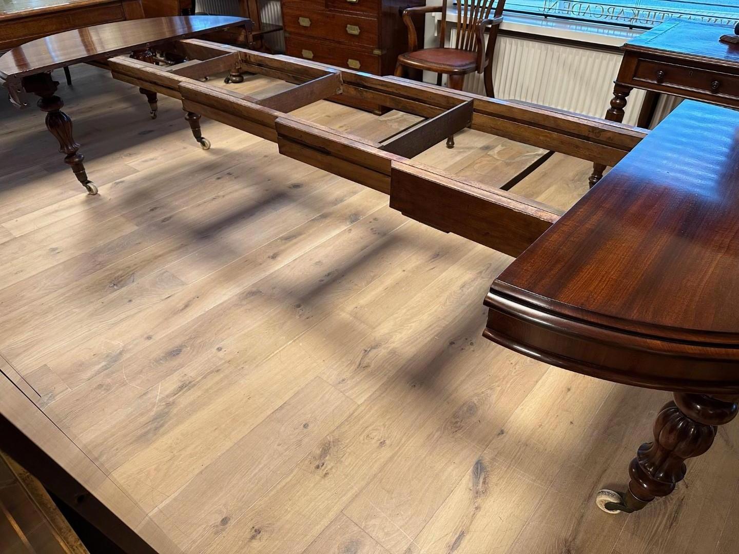 Large Victorian dining table 1
