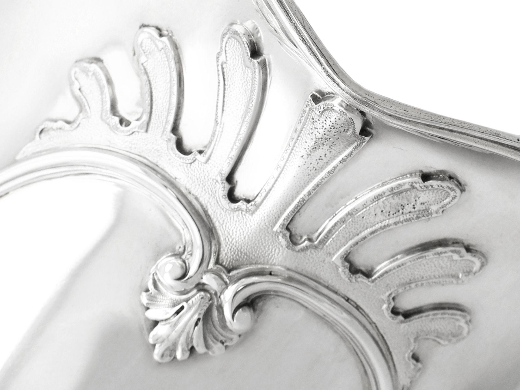 Grande cruche  vin victorienne anglaise en argent sterling en vente 1