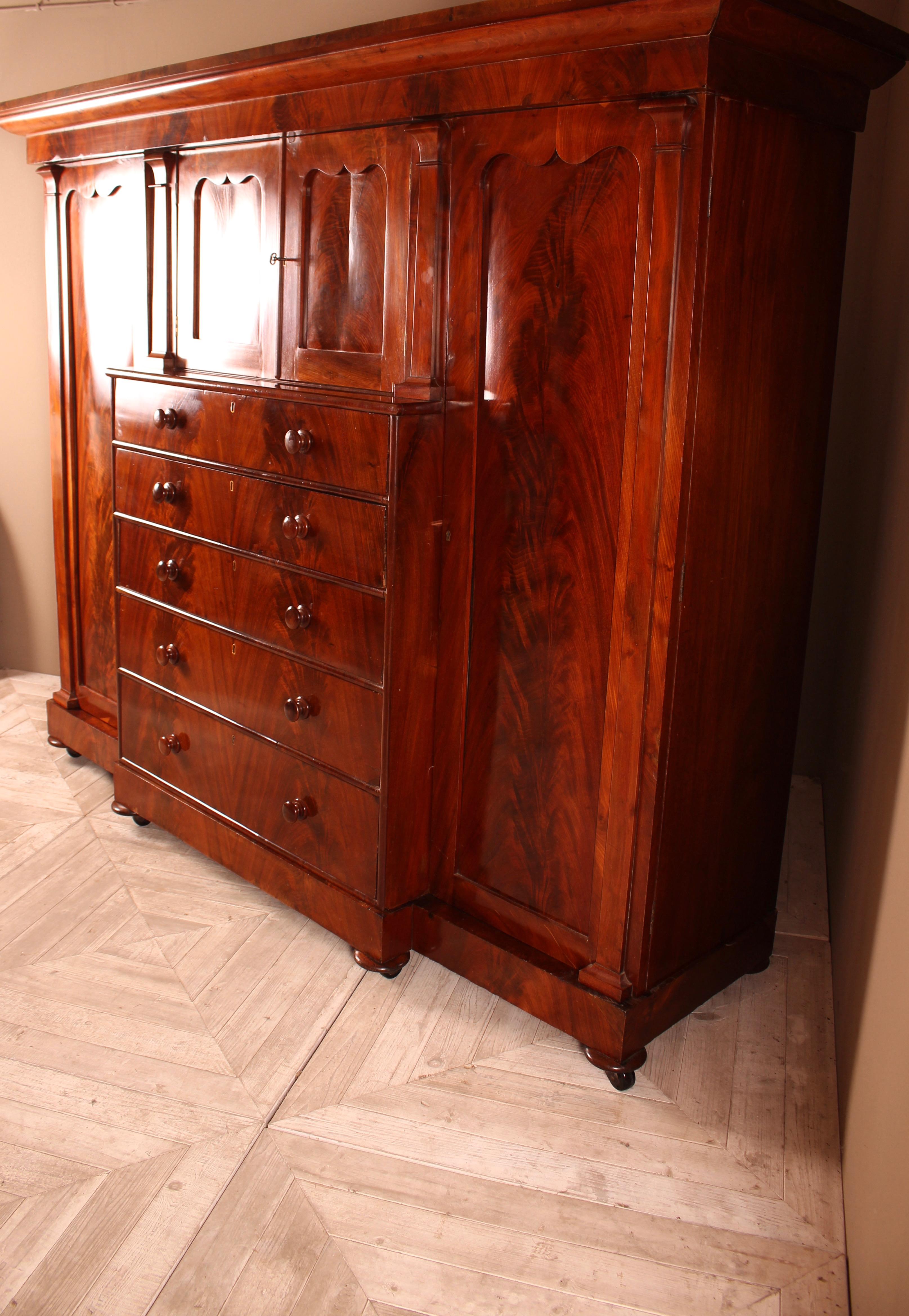 Large Victorian Flamed Mahogany Compactum Wardrobe For Sale 1