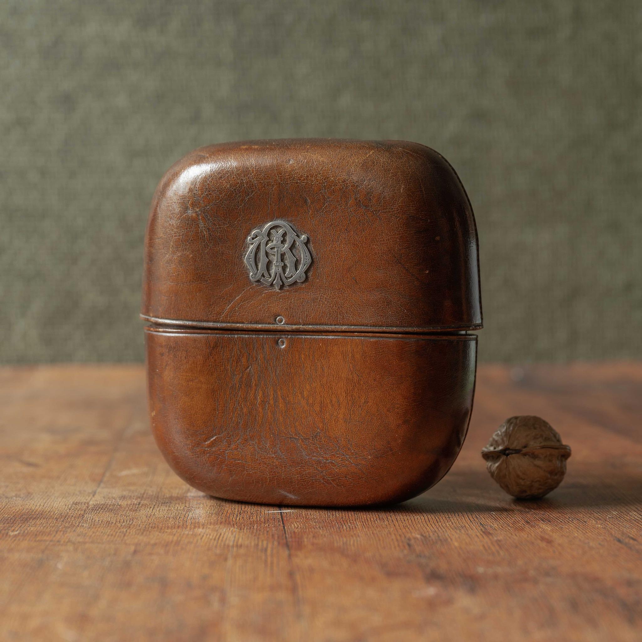 Un magnifico portasigari o 