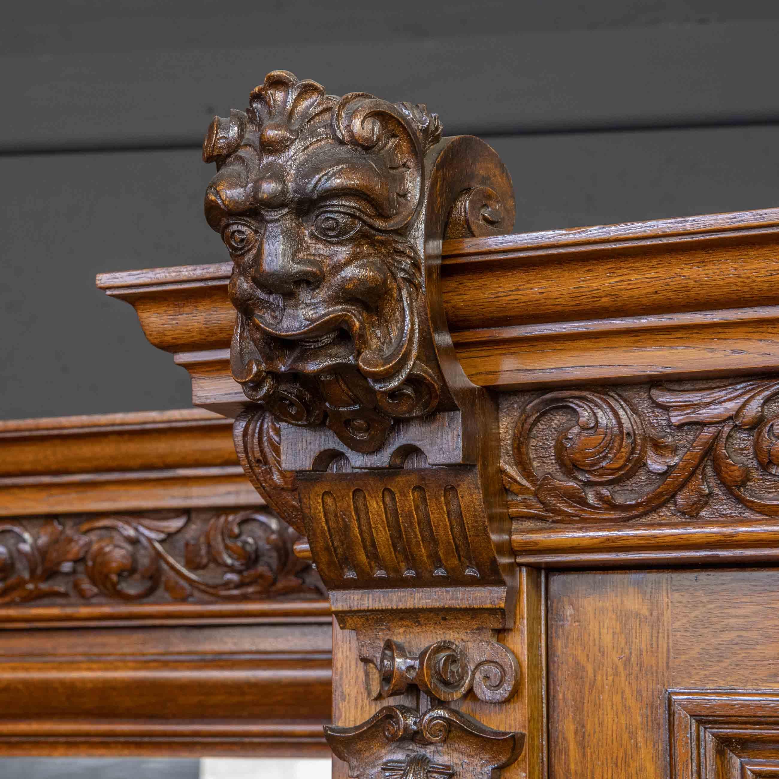 Large Victorian Oak Bar Buffet For Sale 2