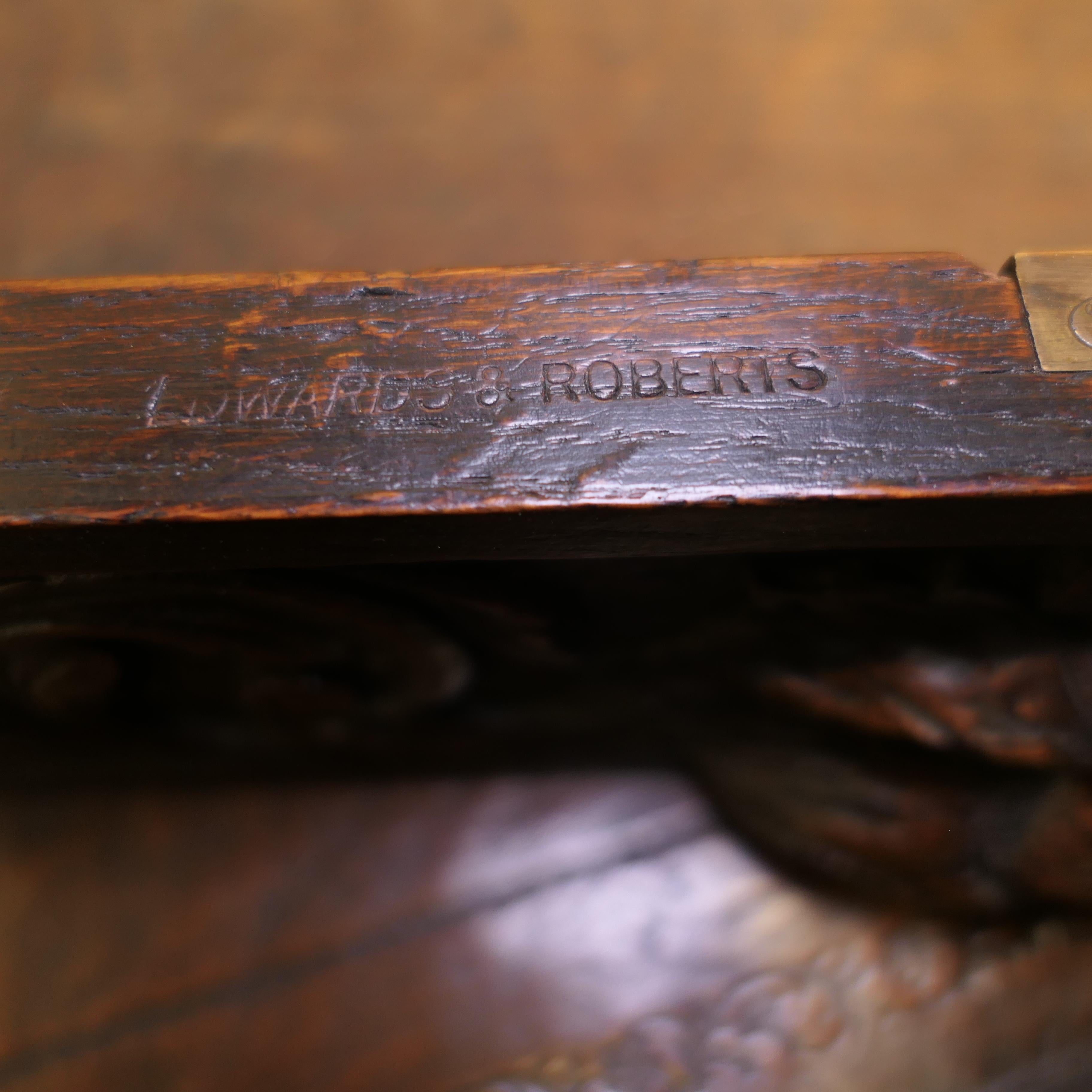  Großer viktorianischer Partner-Schreibtisch aus Eiche mit Lederplatte, EDWARDS & ROBERTS Bibliothekstisch  im Angebot 7