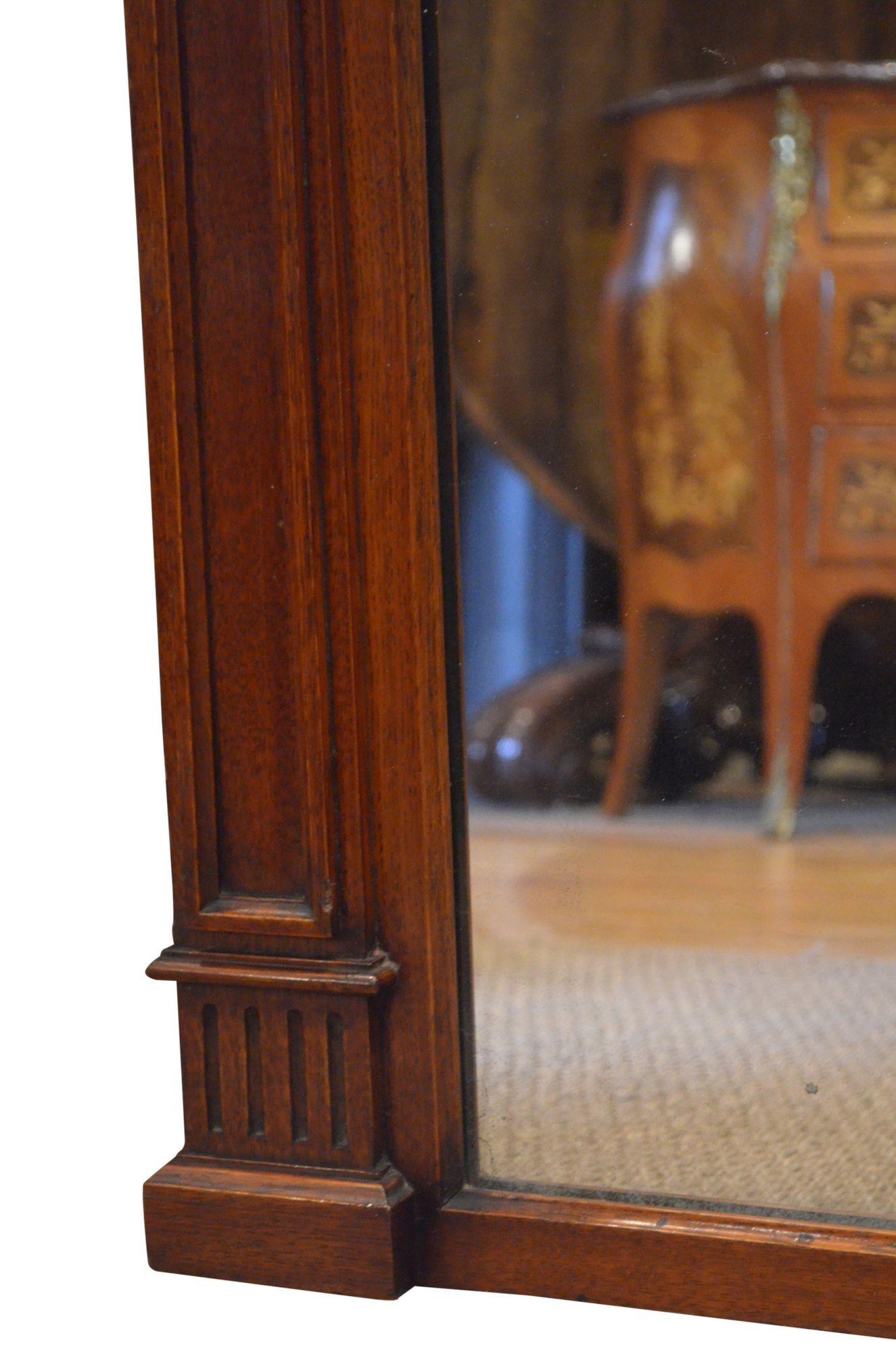 Anglais Grand miroir mural en Oak Oak de l'époque victorienne en vente