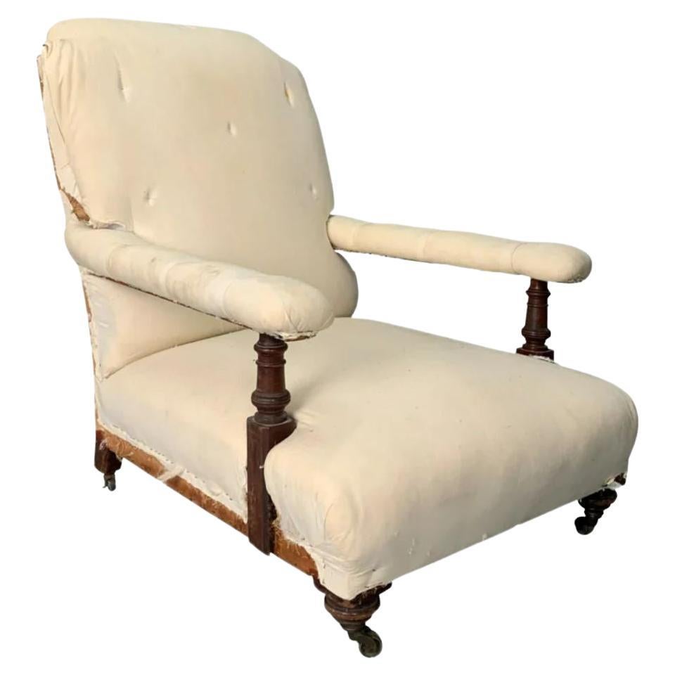 Victorien Grand fauteuil victorien ouvert par Maple and Co. en vente