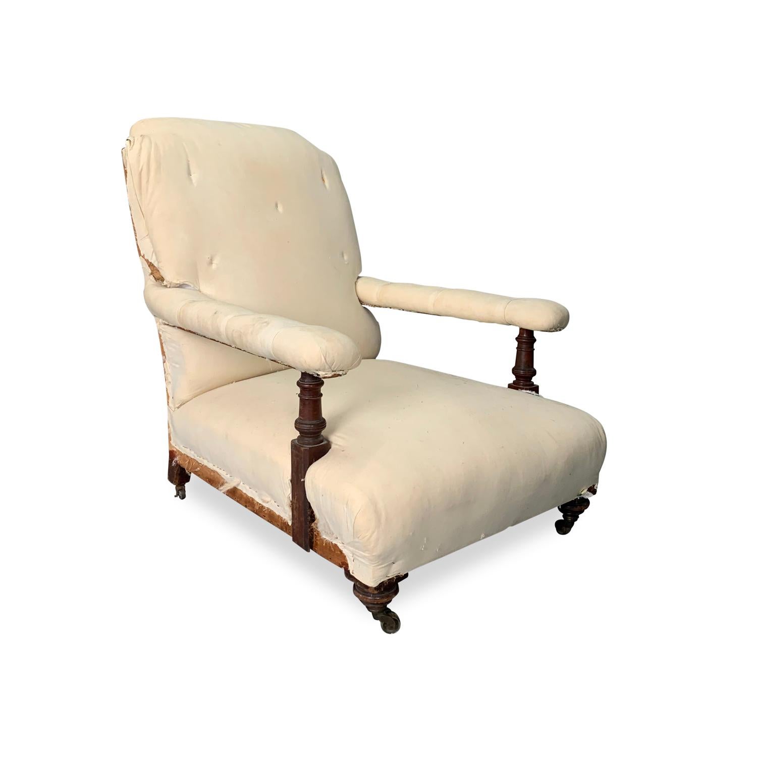 Offener viktorianischer Sessel von Maple and Co. (19. Jahrhundert) im Angebot