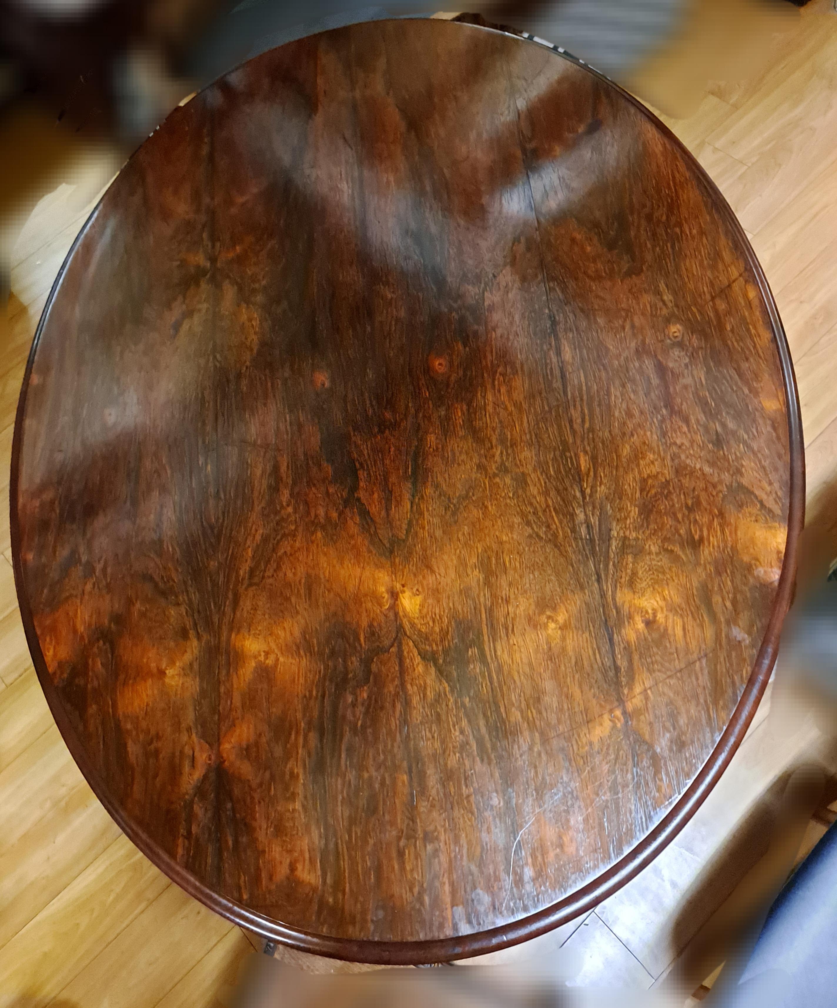 Large Victorian Oval Rosewood/Mahogany Breakfast/Tilt–Top Table For Sale 5