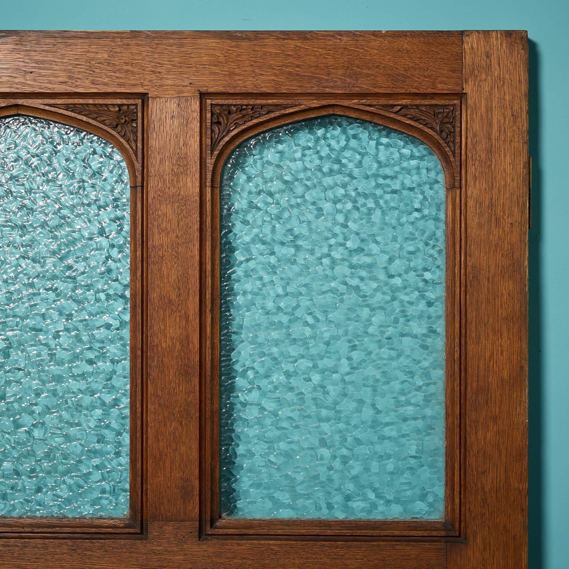 Vittoriano Grande porta vittoriana a pannelli in Oak con vetri oscurati in vendita