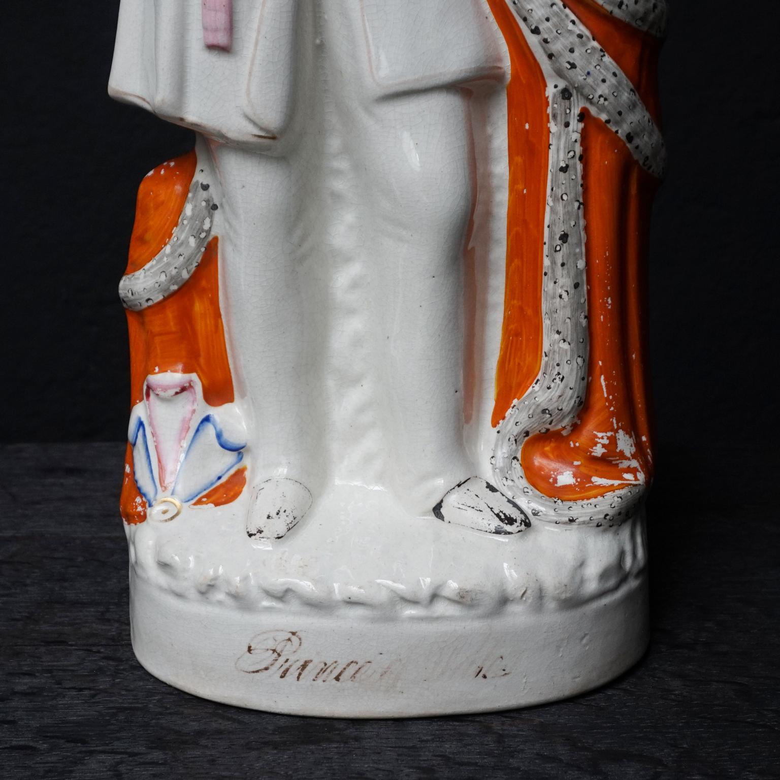 Large Victorian Staffordshire Figurines of Queen Victoria and Prince Albert 5