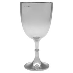 Gran copa victoriana de plata de ley fabricada en Sheffield en 1885