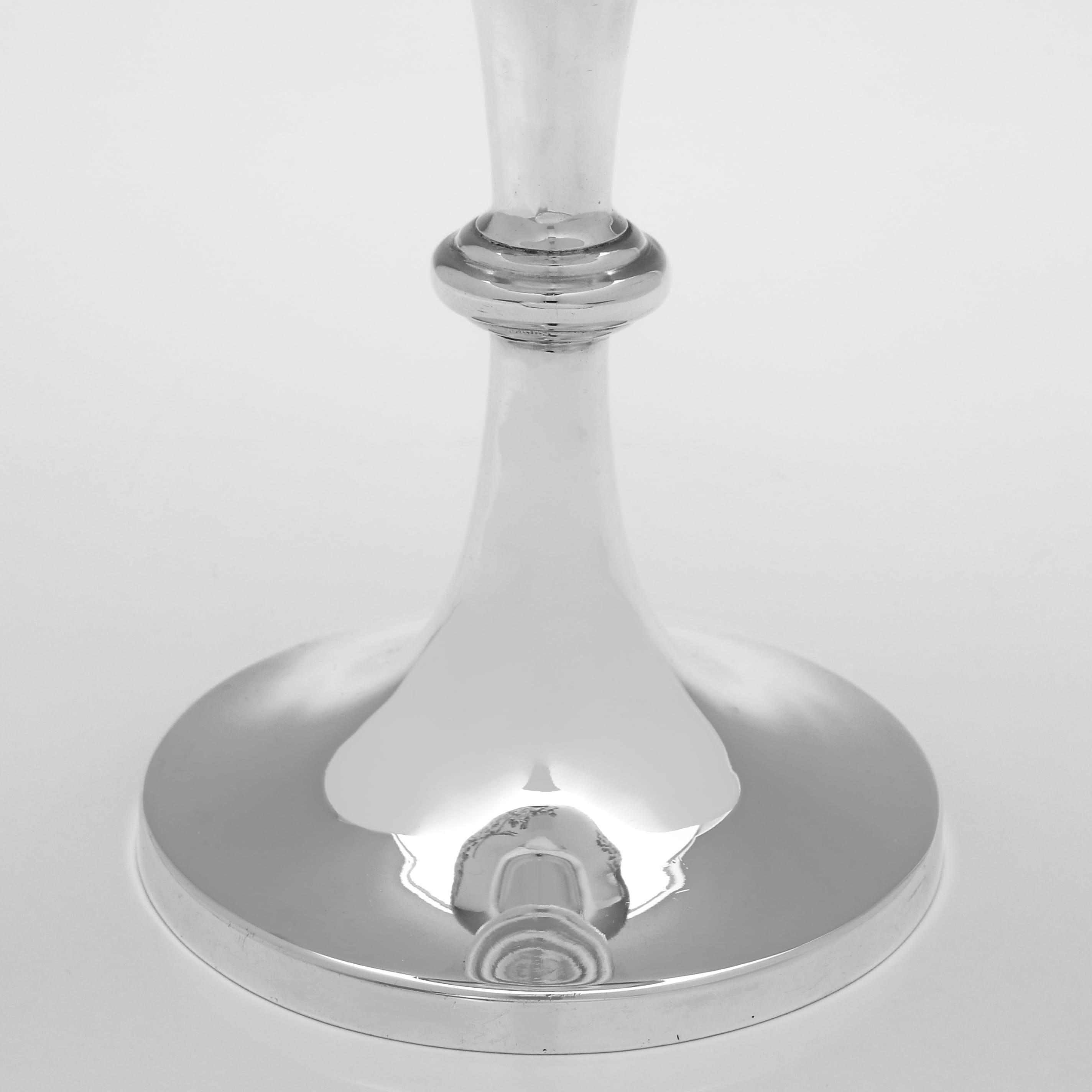 Gran copa de vino victoriana de plata de ley fabricada en Sheffield en 1900 Inglés en venta