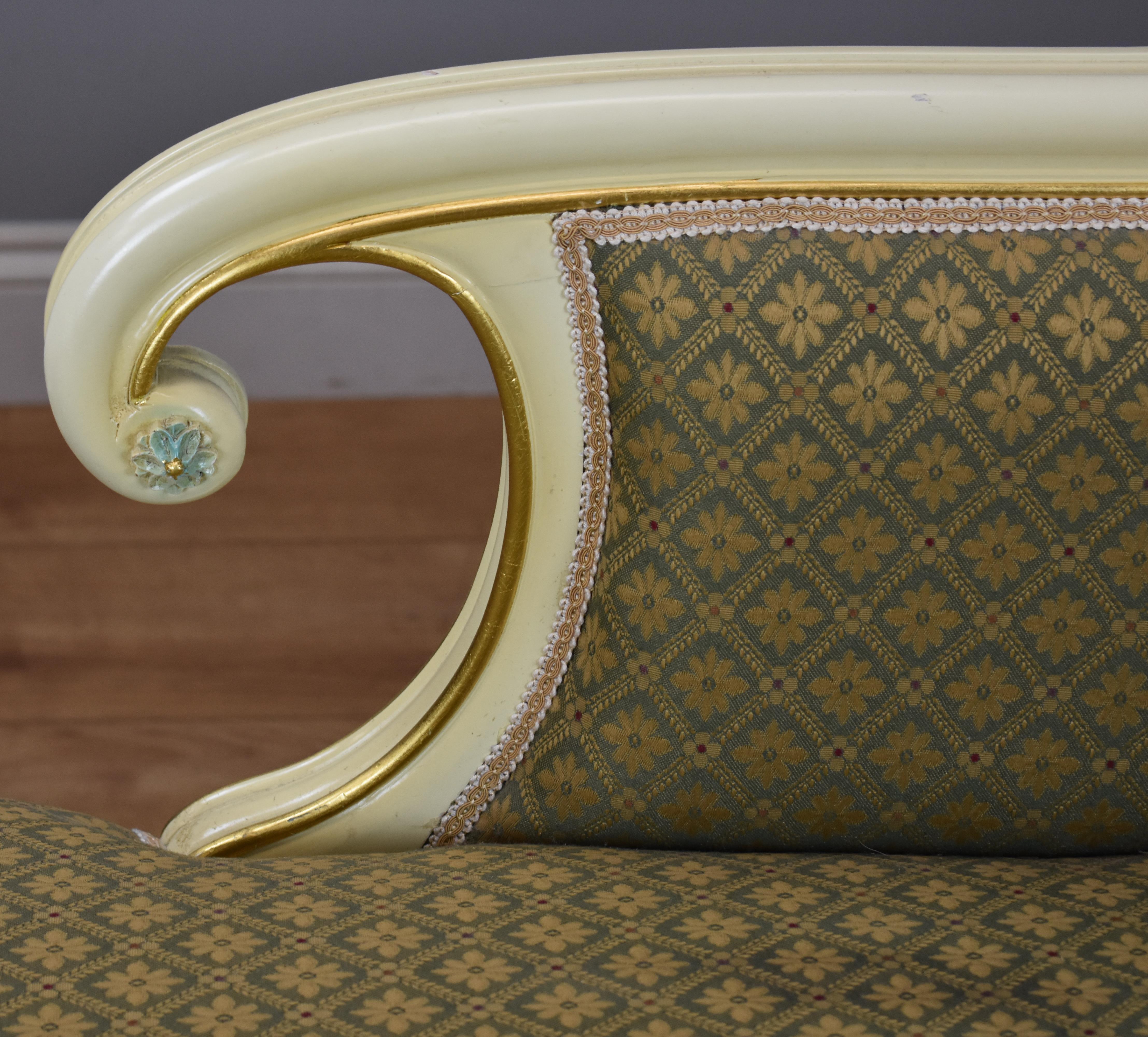 Large Victorian Style Chaise 2