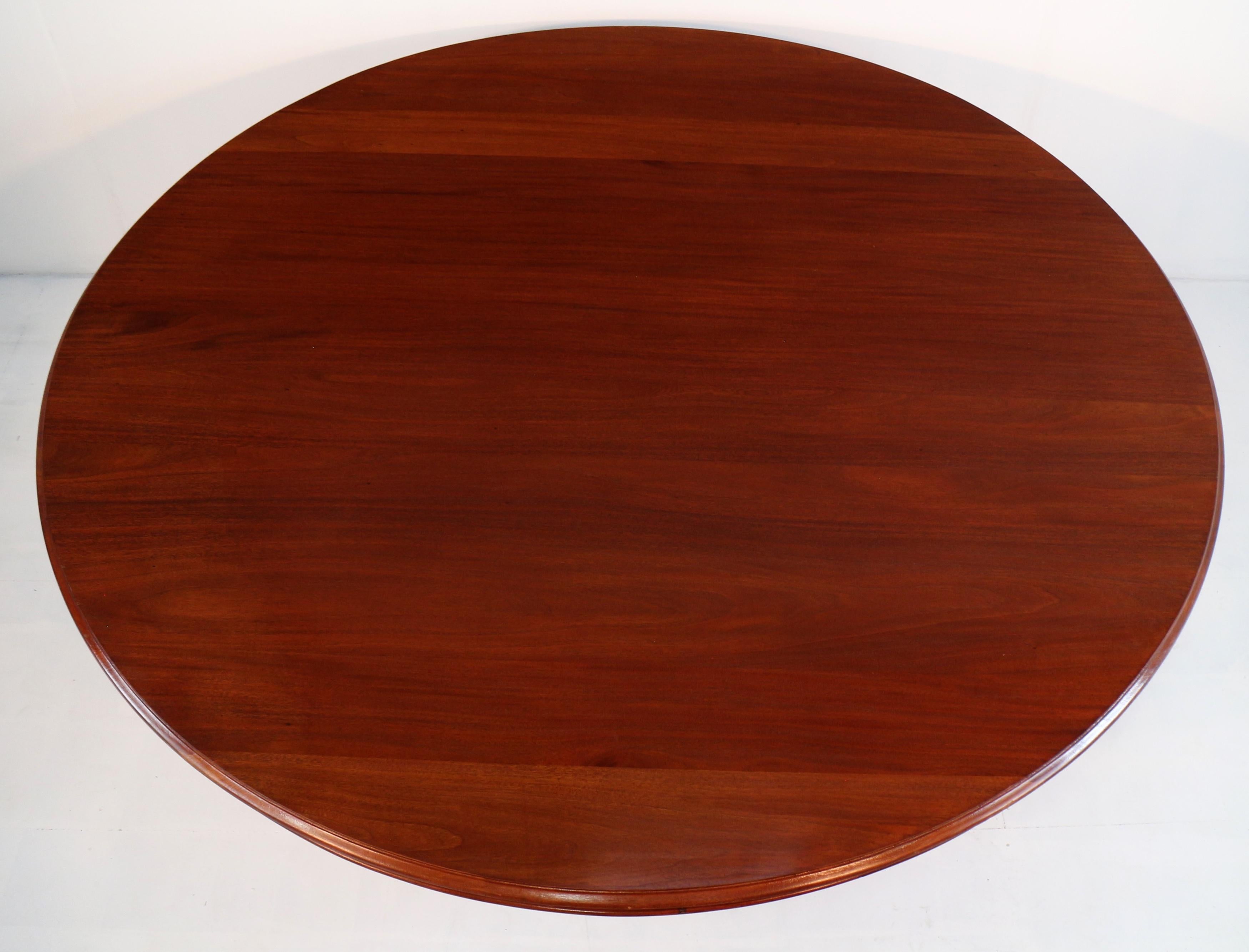 Large Victorian Style Mahogany Circular Centre Table - 6ft7 / 2m diameter For Sale 1