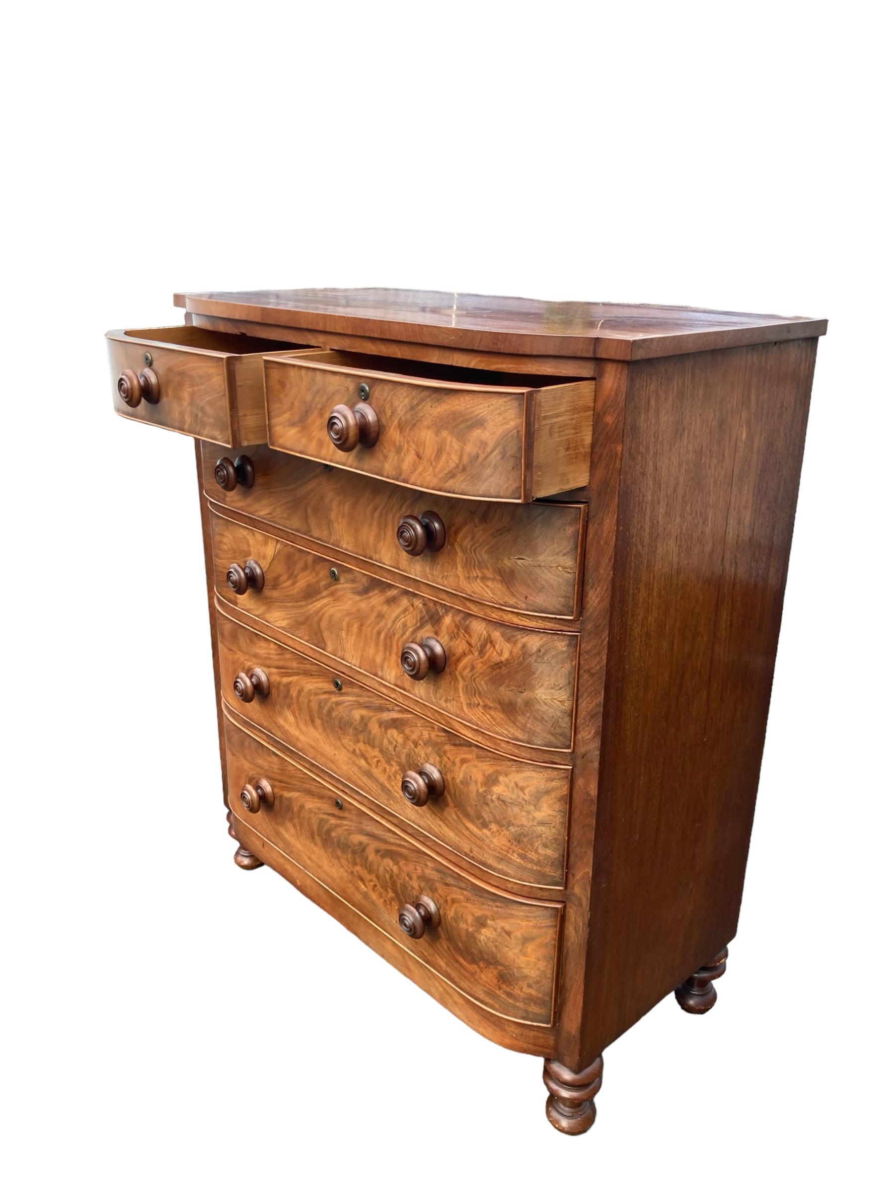 19th Century Large Victorian Two over Four Bow fronted Mahohany Chest Graduated drawers
