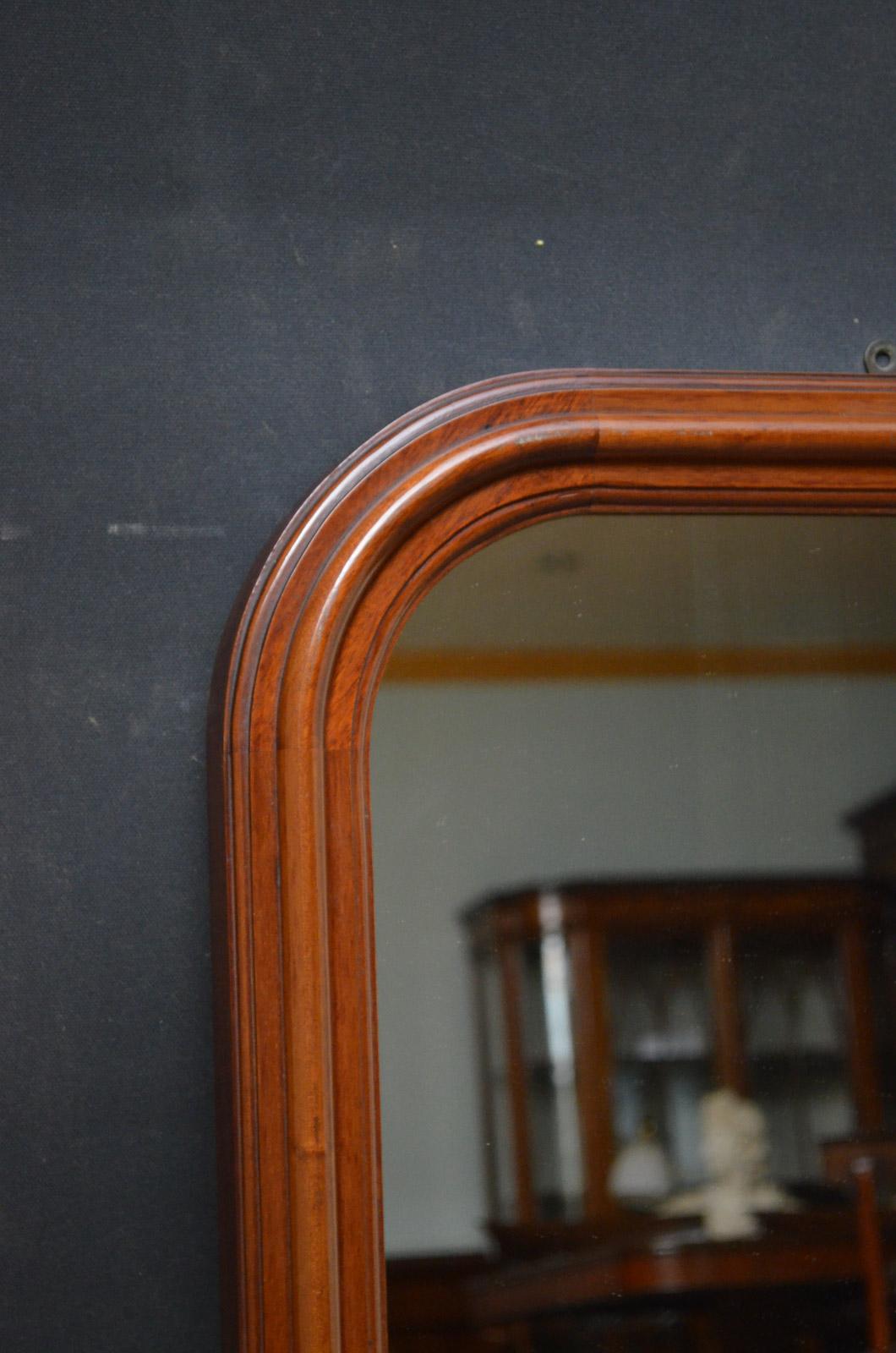 Large Victorian Wall Mirror In Good Condition In Whaley Bridge, GB