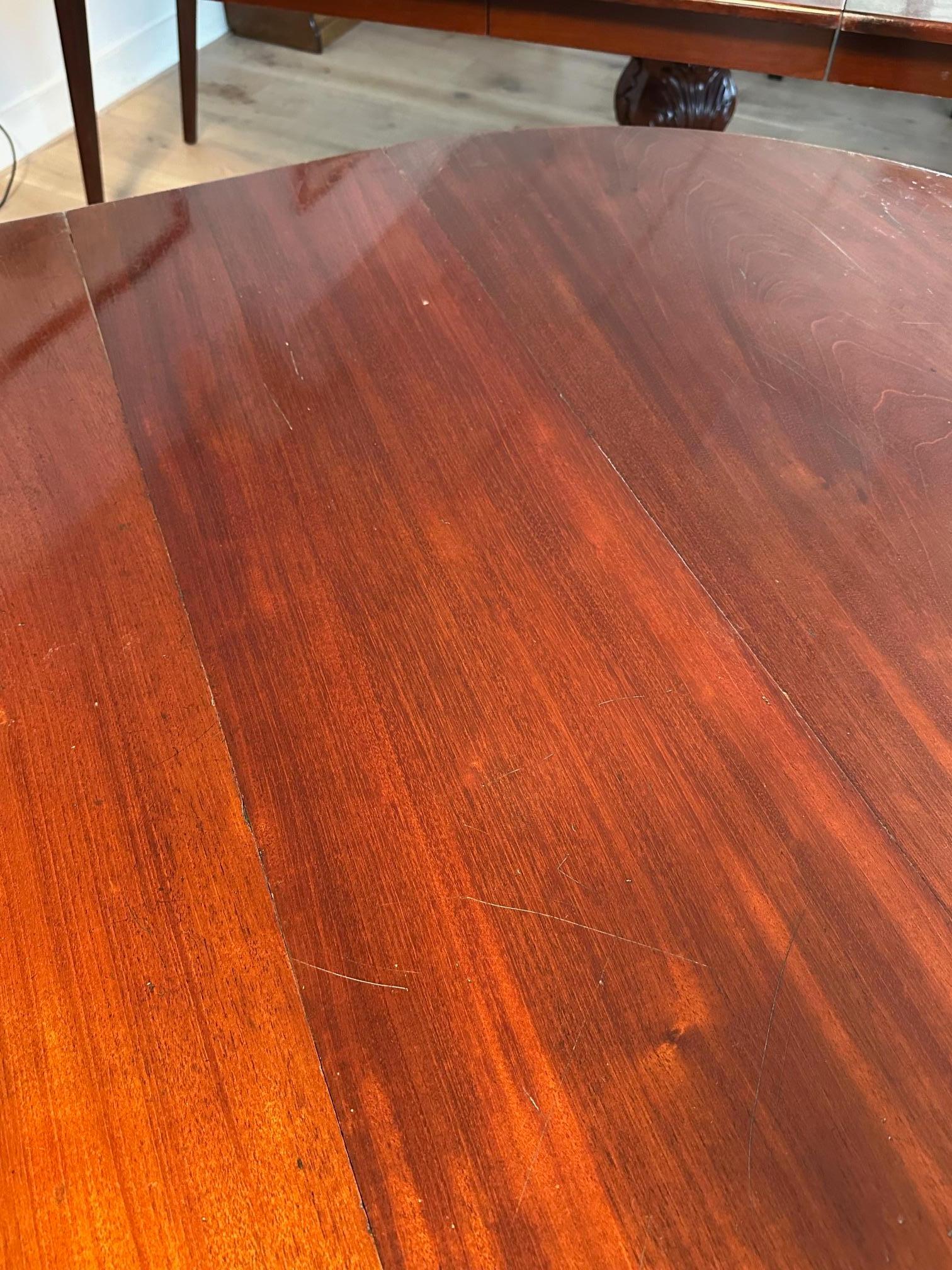 Large Victorian walnut dining table in vendita 11