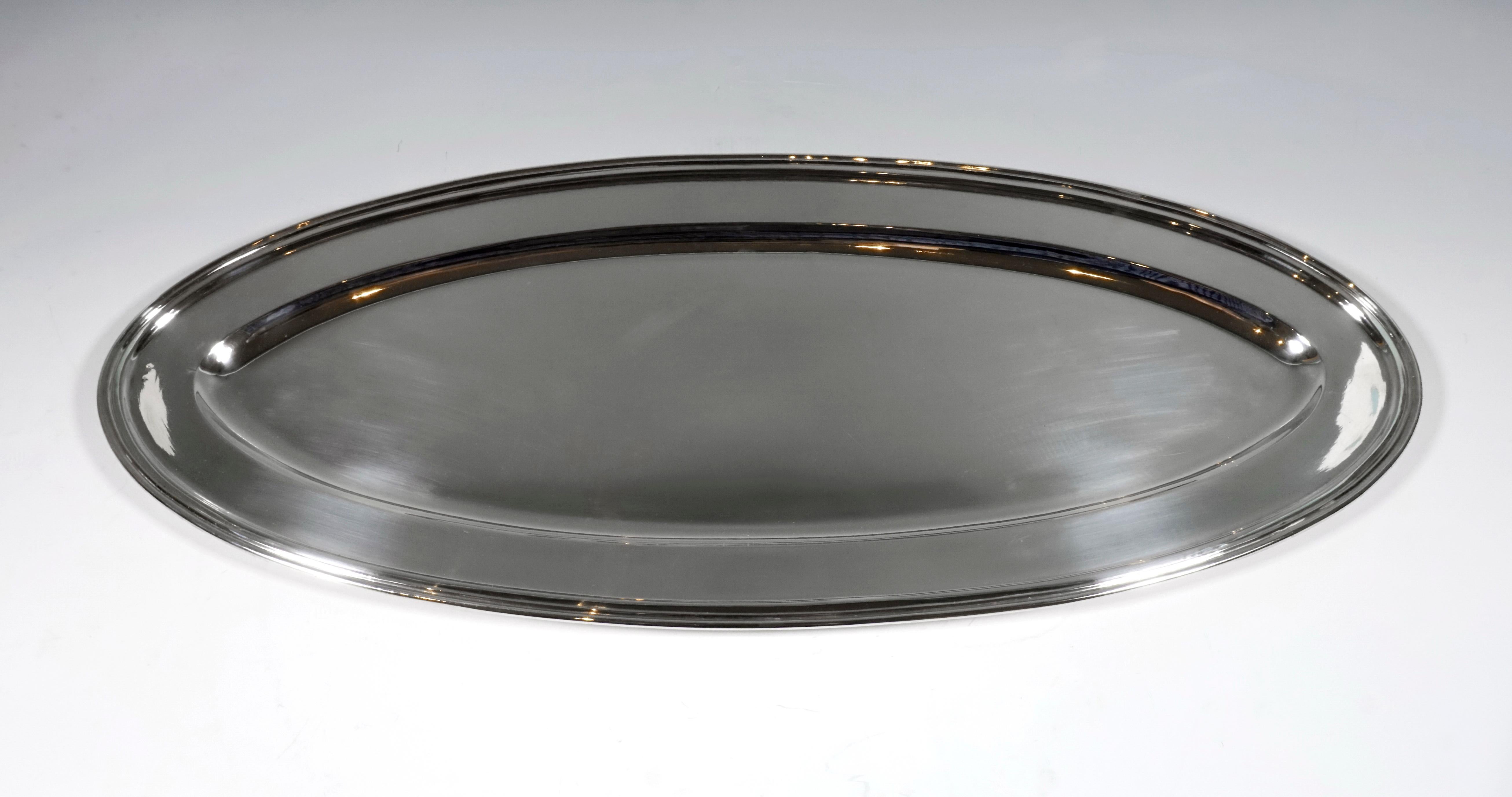 Austrian Large Viennese Art Nouveau Silver Oval Platter Franz Rumwolf, circa 1900 For Sale