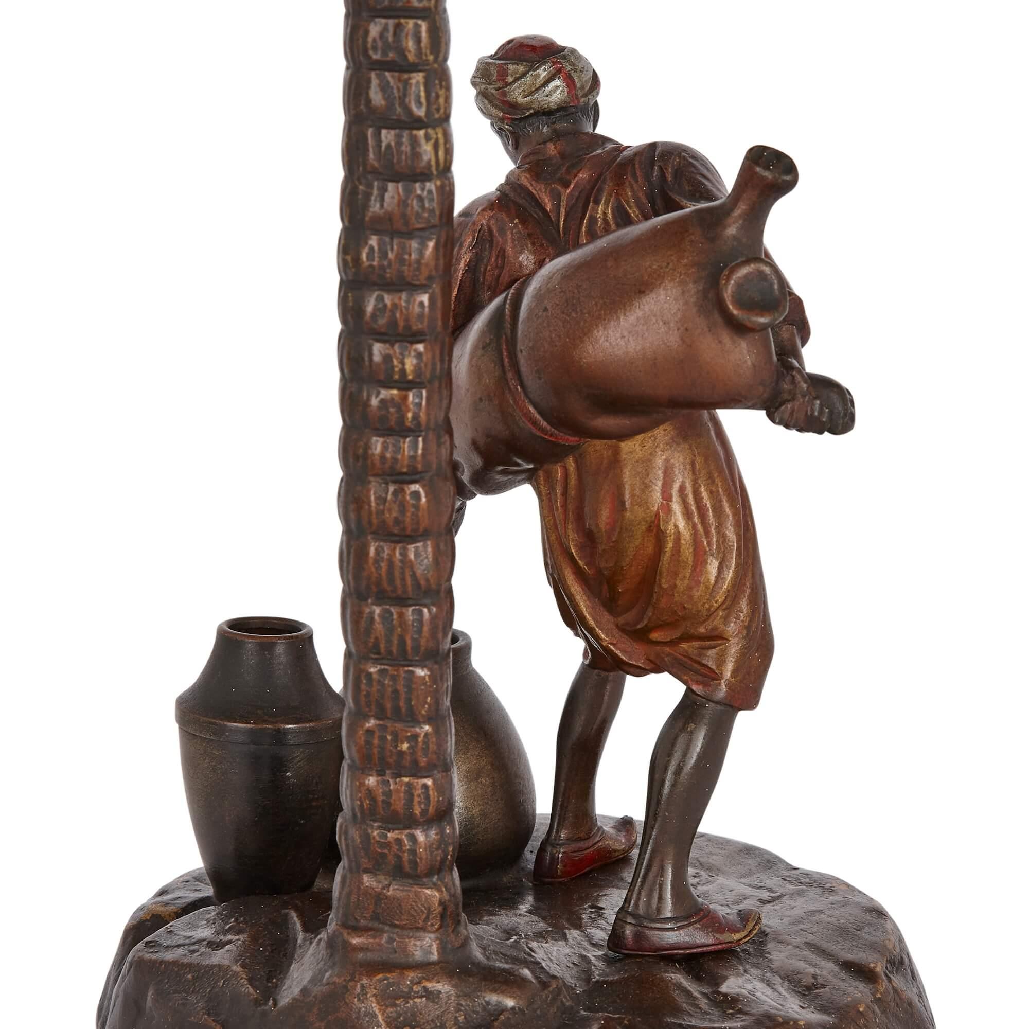 Autrichien Grande lampe orientaliste viennoise en bronze peint à froid en vente