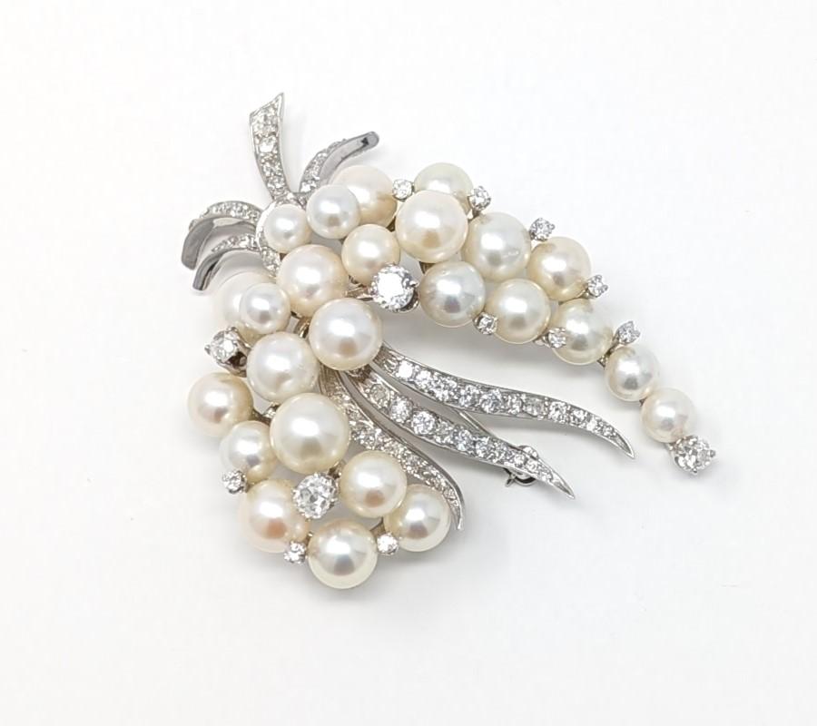 Round Cut Large Vintage 14k Akoya Pearl & Diamond Brooch Pin Floral Spray Solid White Gold For Sale