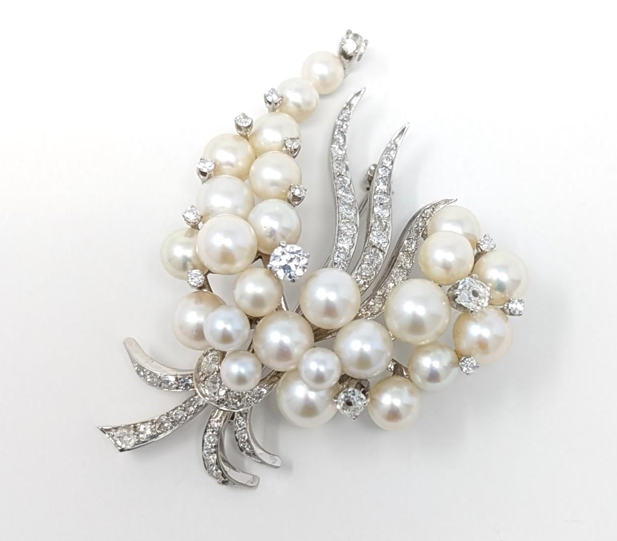 Women's Large Vintage 14k Akoya Pearl & Diamond Brooch Pin Floral Spray Solid White Gold For Sale