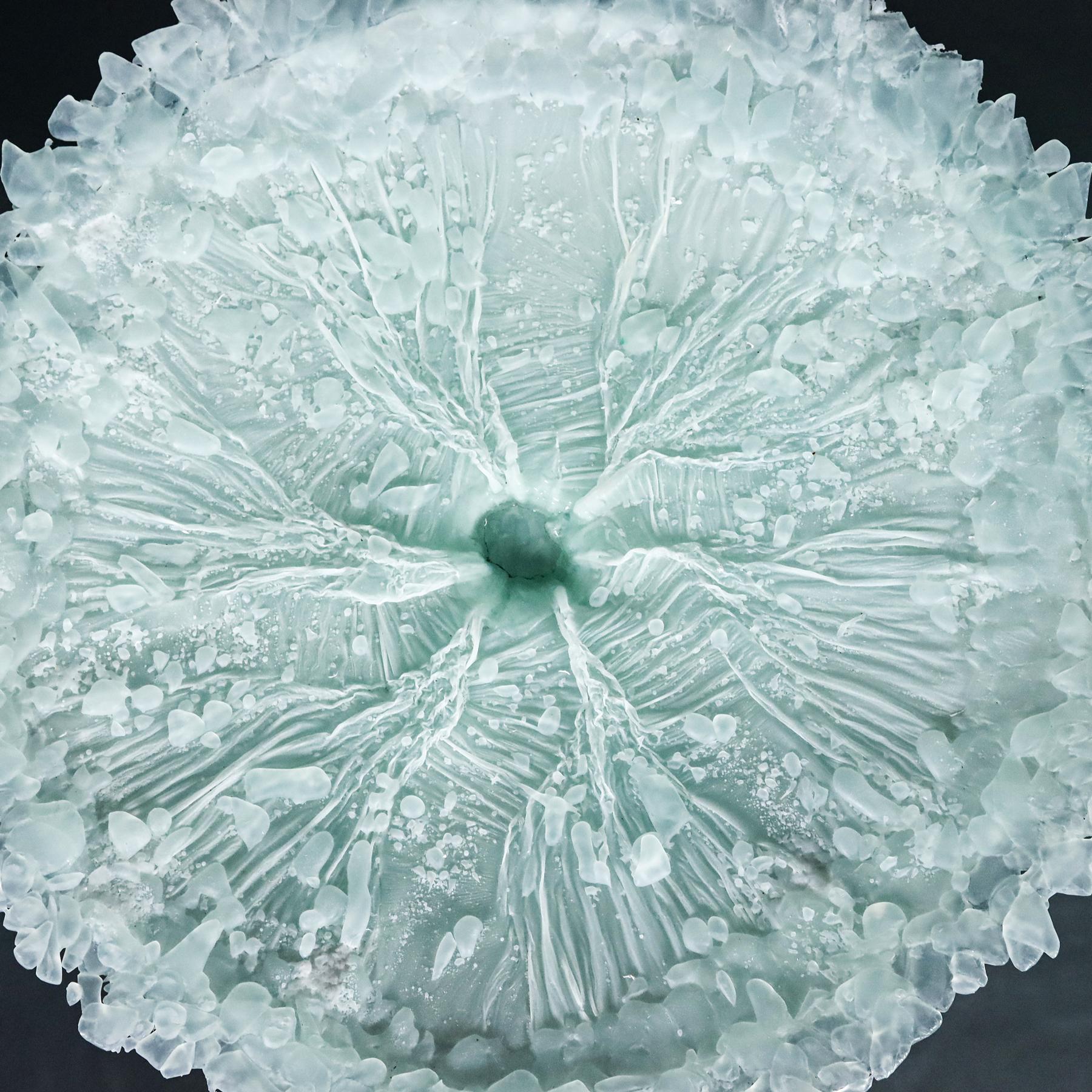 Large vintage 1960s French Pate de Verre glass centre display dish In Good Condition In Highclere, Newbury