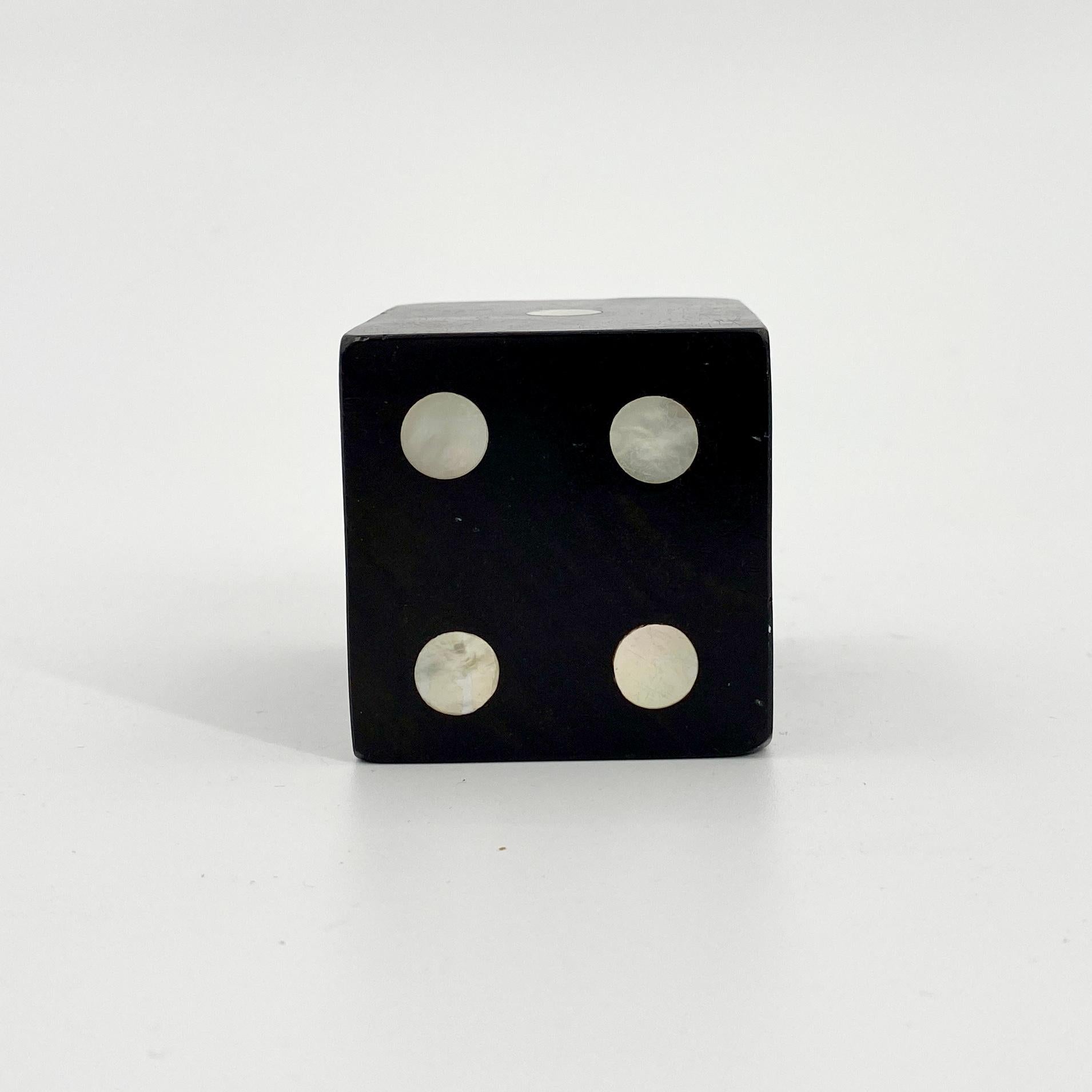 Large Vintage Die in Mother-of-Pearl and Rosewood, Denmark In Good Condition For Sale In Haddonfield, NJ