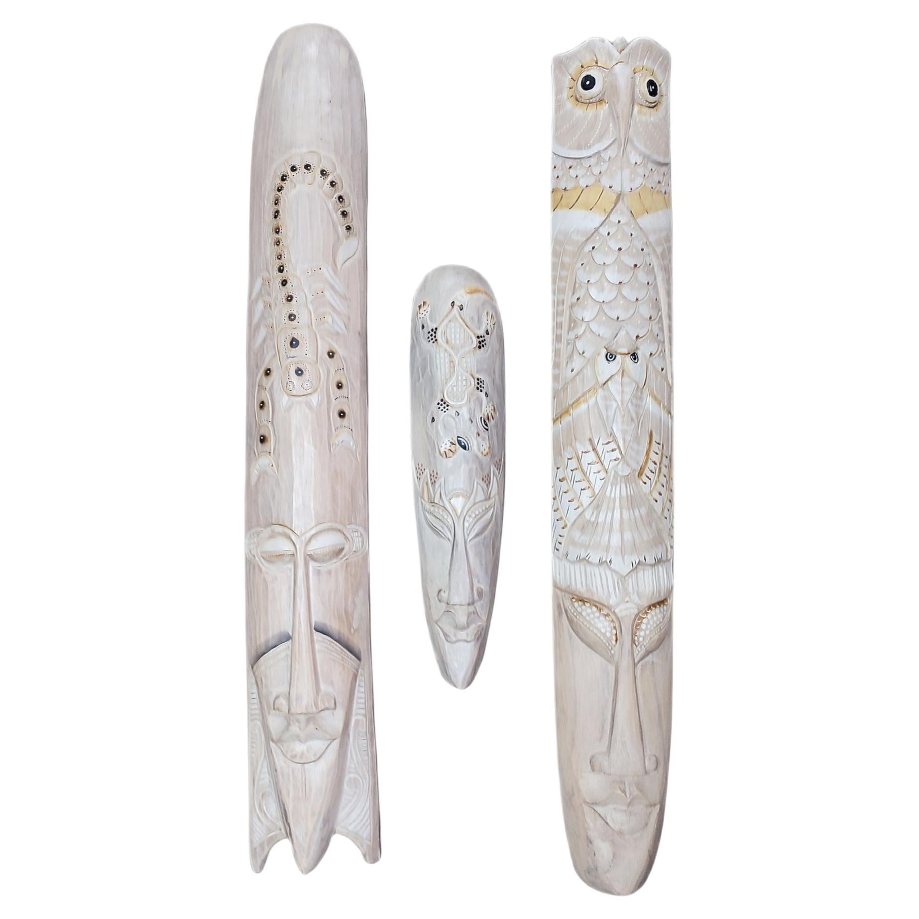 Große, große, 3.3 Fuß hohe, afrikanische, handgeschnitzte Vintage-Wandmasken aus Holz, Dreier-Set im Angebot