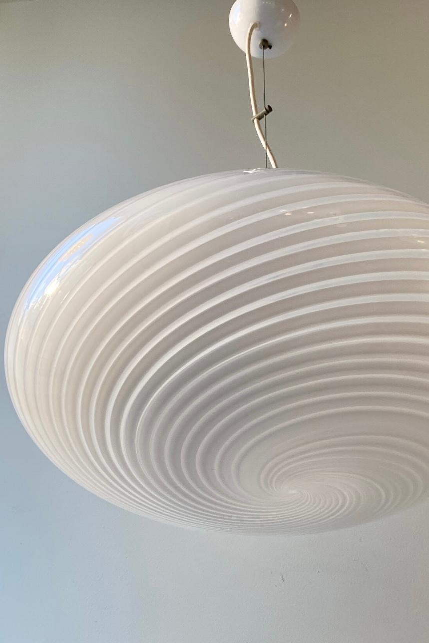 Large Vintage 70s Italian Murano Pendant Ceiling Lamp White Swirl Glass In Good Condition In Copenhagen, DK