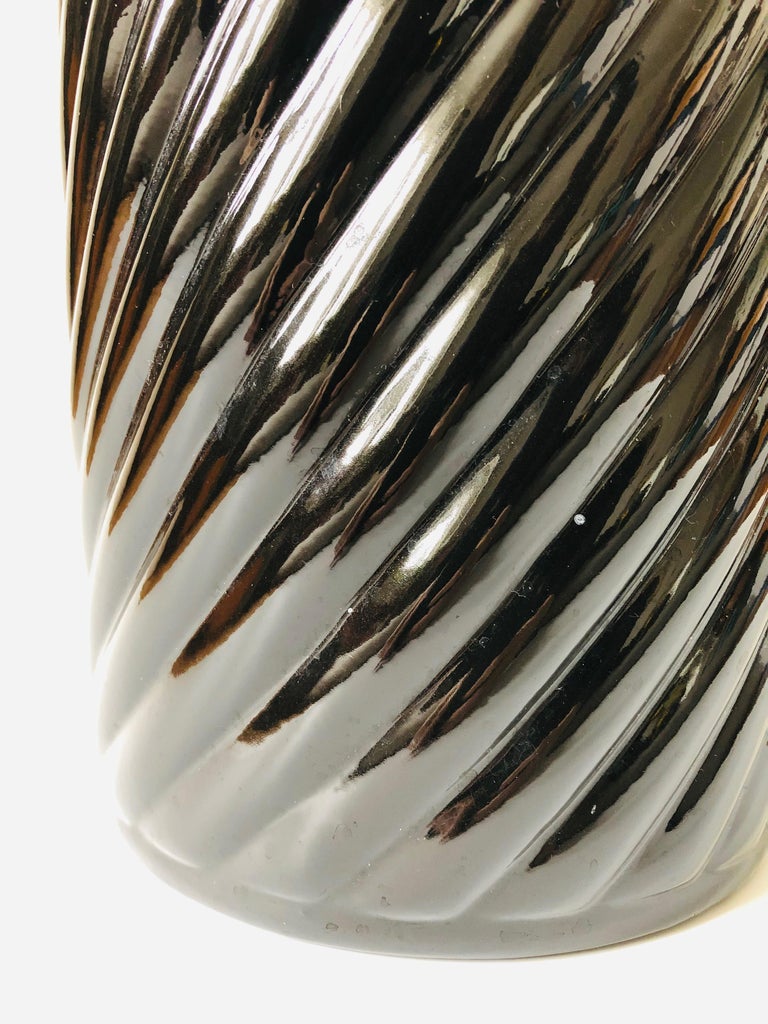 Large Vintage 80s Modern Black Ceramic Swirl Vase For Sale at 1stDibs