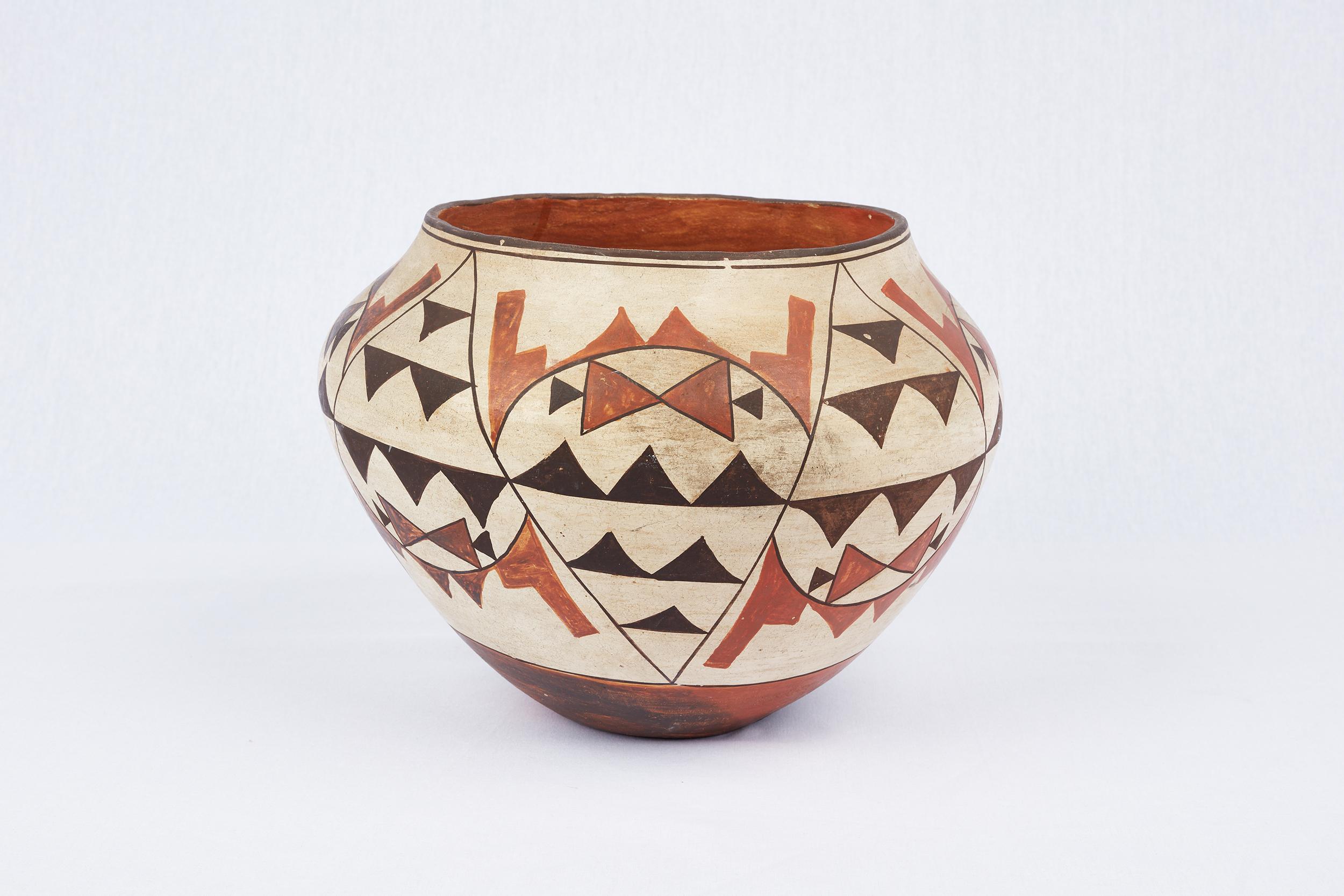 Large Vintage Acoma Polychrome Olla. I Purchased This Wonderful American Indian Pot From The Original Owner's Estate.