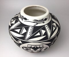 Large Vintage Acoma Signed Pottery Pot Vase