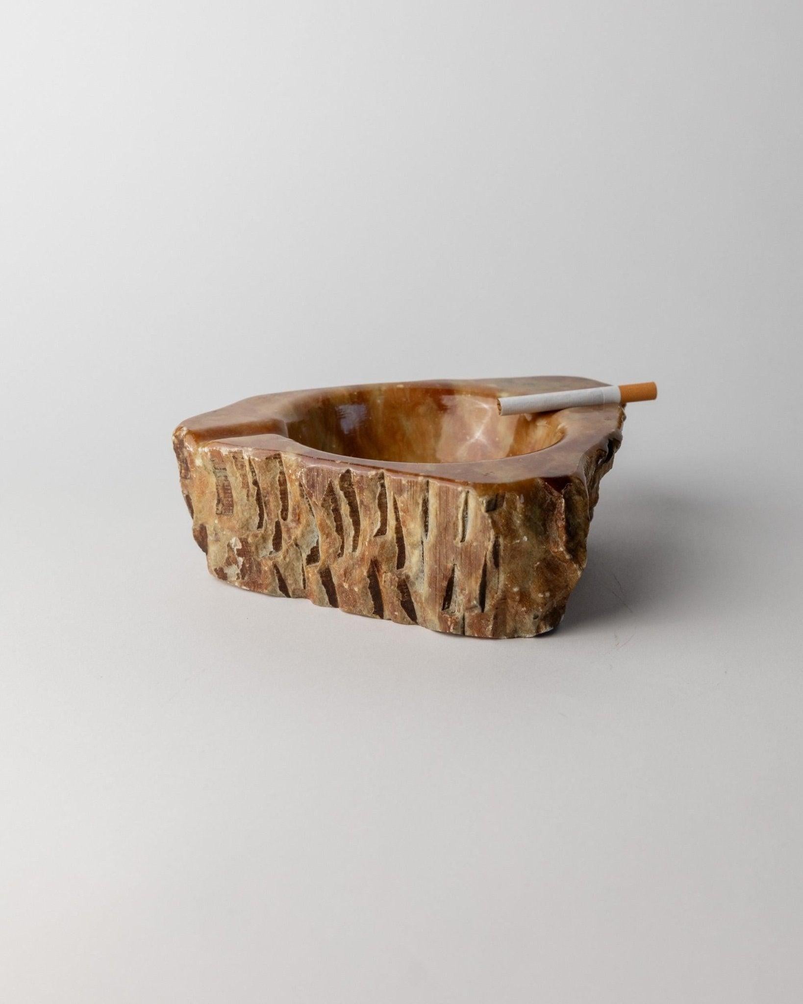 italien Grand cendrier vintage en albâtre - fait à la main en pierre, Italie, années 1960 en vente