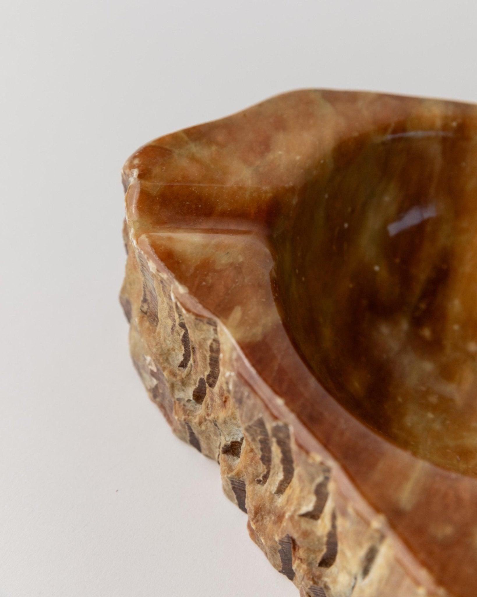 Grand cendrier vintage en albâtre - fait à la main en pierre, Italie, années 1960 Bon état - En vente à Montecalvoli, IT