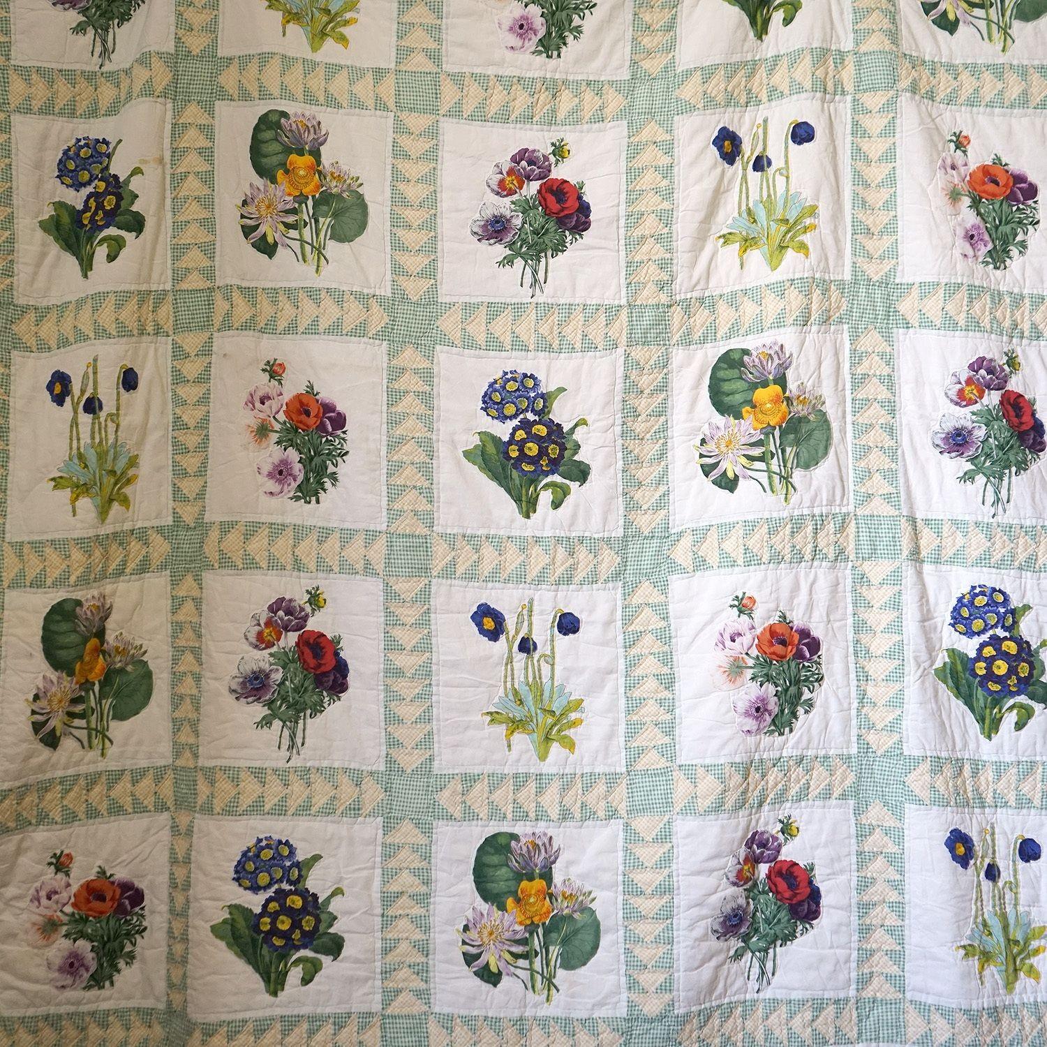 Cotton Large Vintage American Hand-Stitched Floral Patchwork Quilt, 20th Century