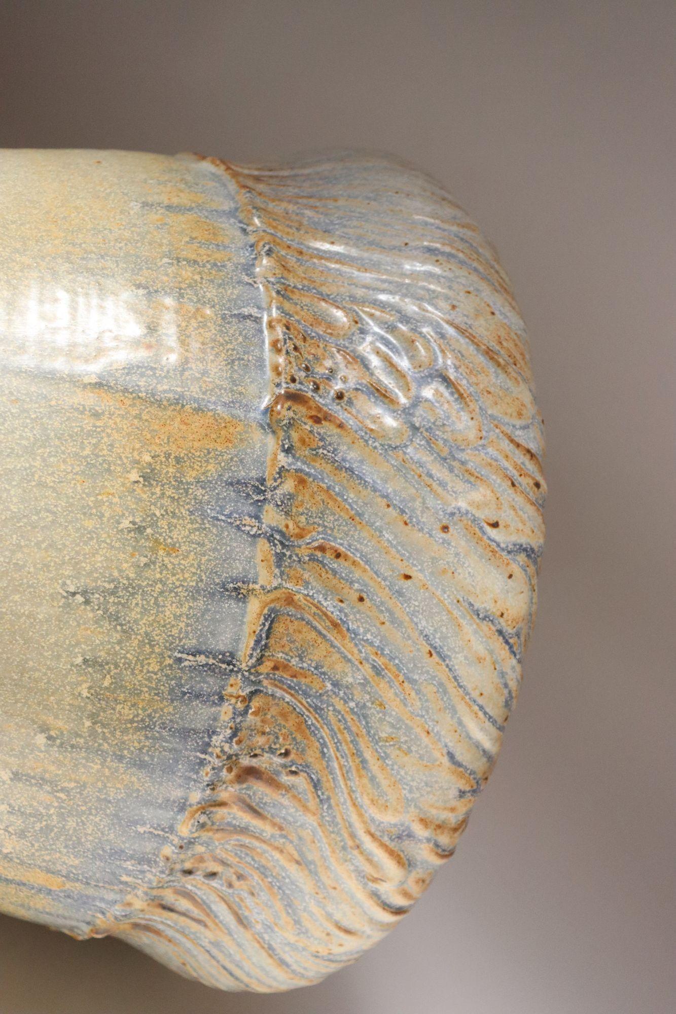 Große architektonische Vintage Keramik Oceanic Pflanzgefäß Vase von Deanna Nichols im Angebot 3