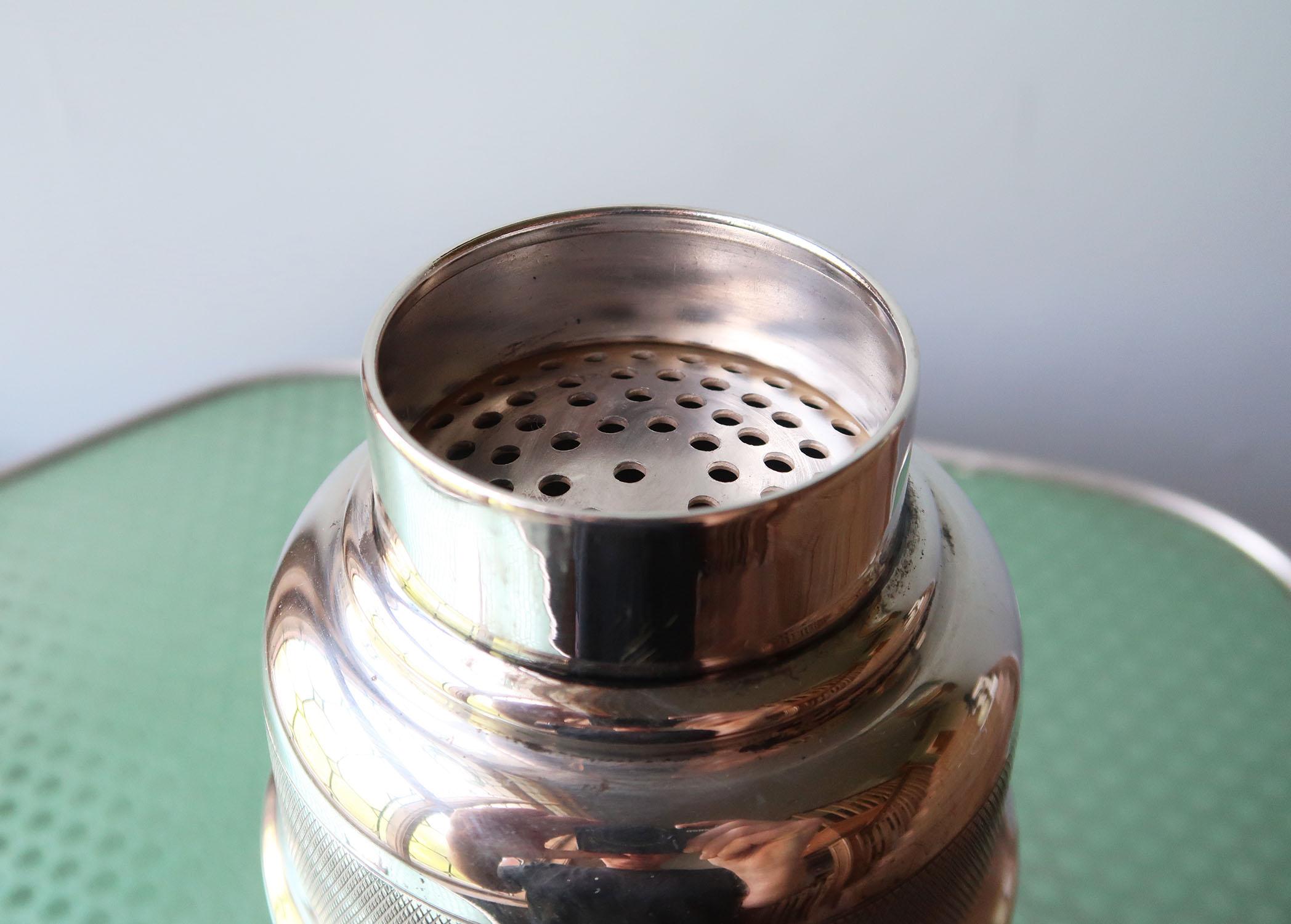 Large Vintage Art Deco Silver Plated Cocktail Shaker, C. 1935 In Good Condition In St Annes, Lancashire