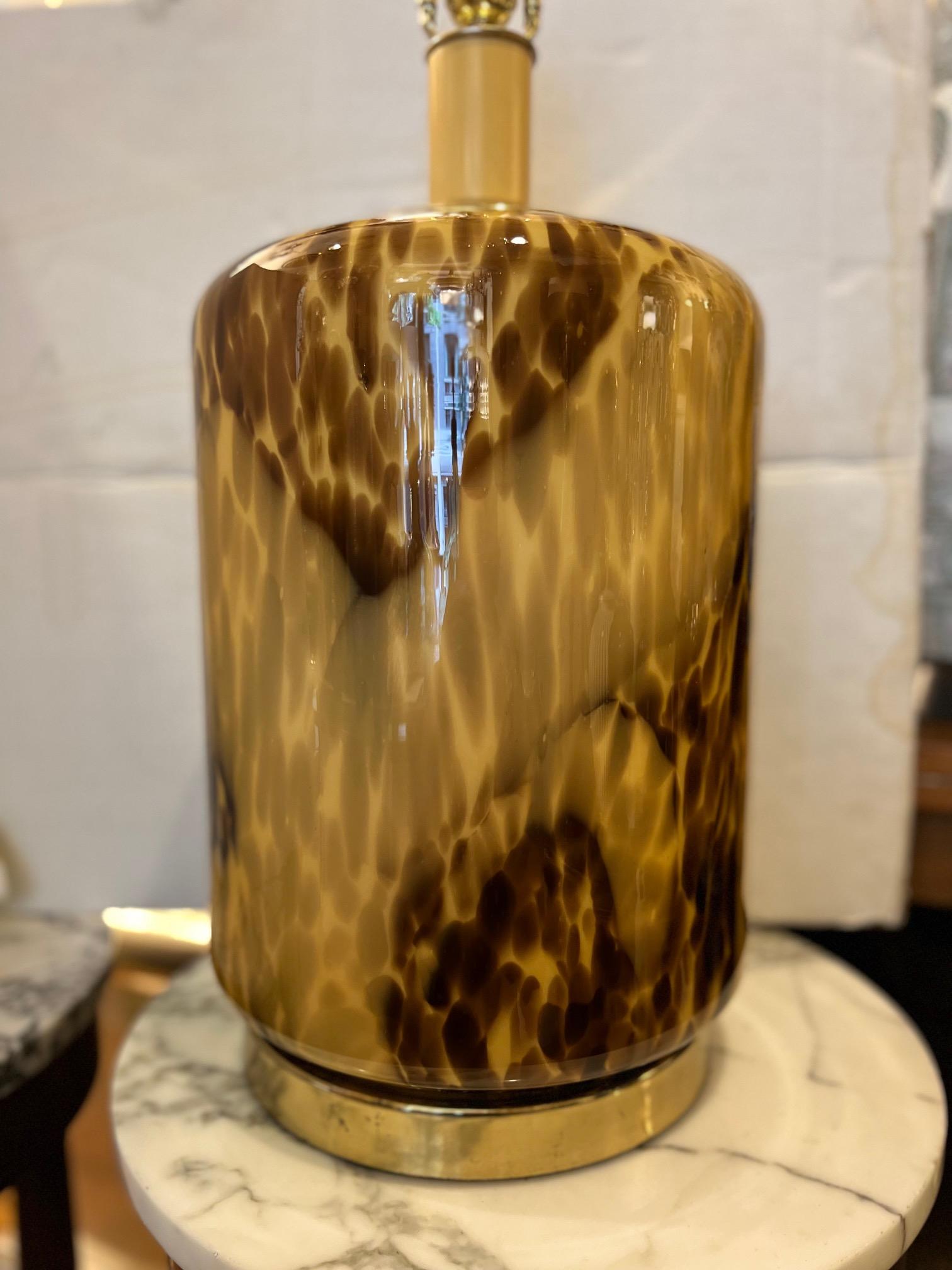 Large Vintage Art Glass Table Lamp In Good Condition For Sale In New York, NY