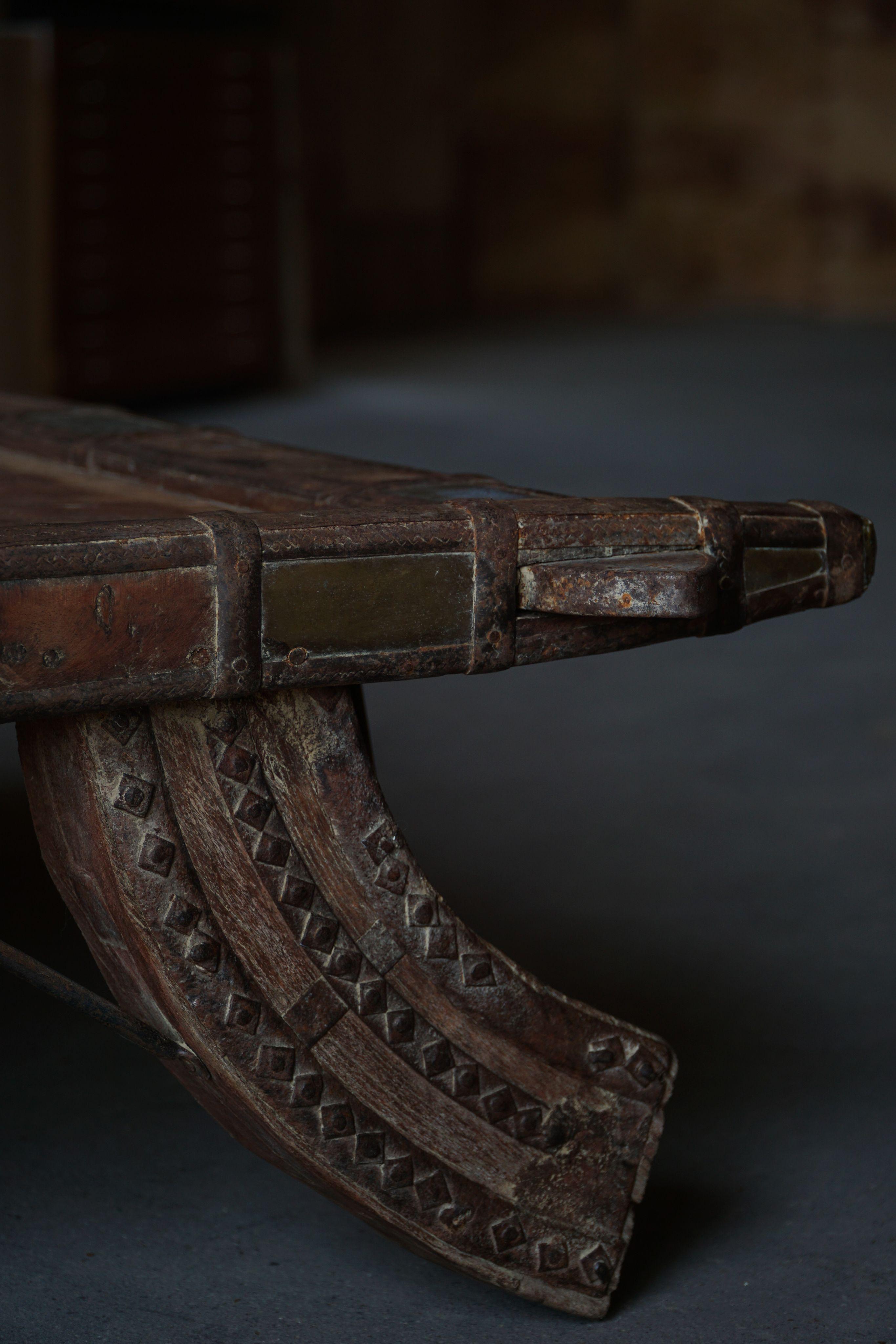 Grande tavolino asiatico vintage in teak invecchiato, inizio XX secolo in vendita 9
