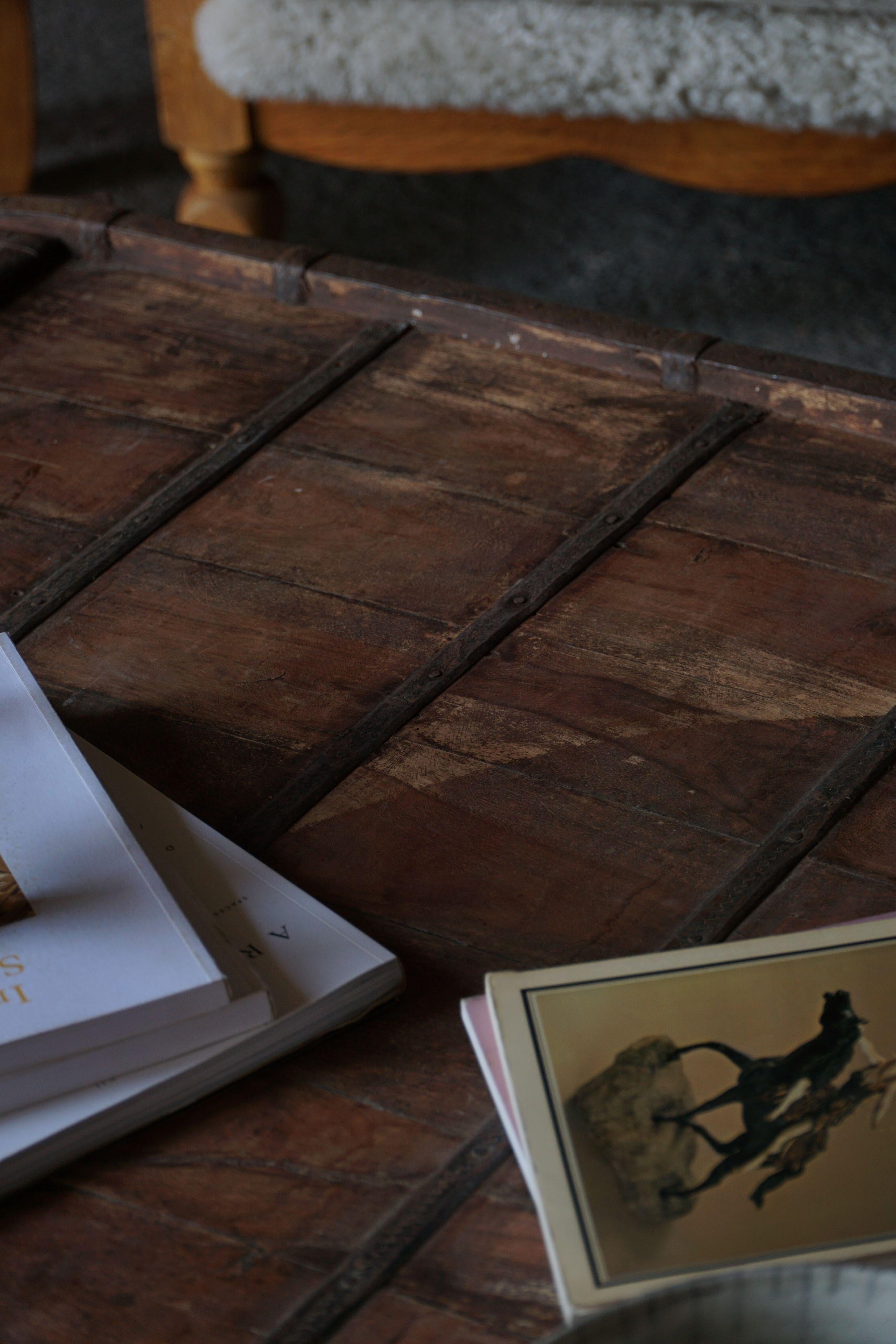 Grande tavolino asiatico vintage in teak invecchiato, inizio XX secolo in vendita 2