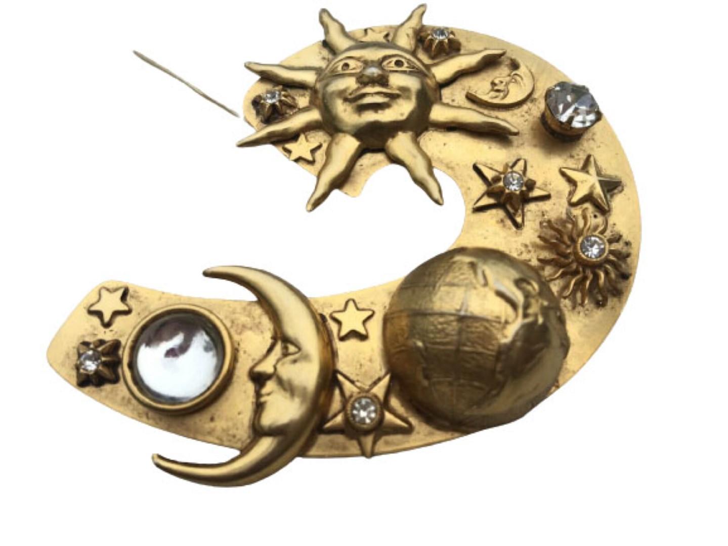 Moderniste Askew of London - Grande broche vintage astrologique en forme de lune et de planète en vente