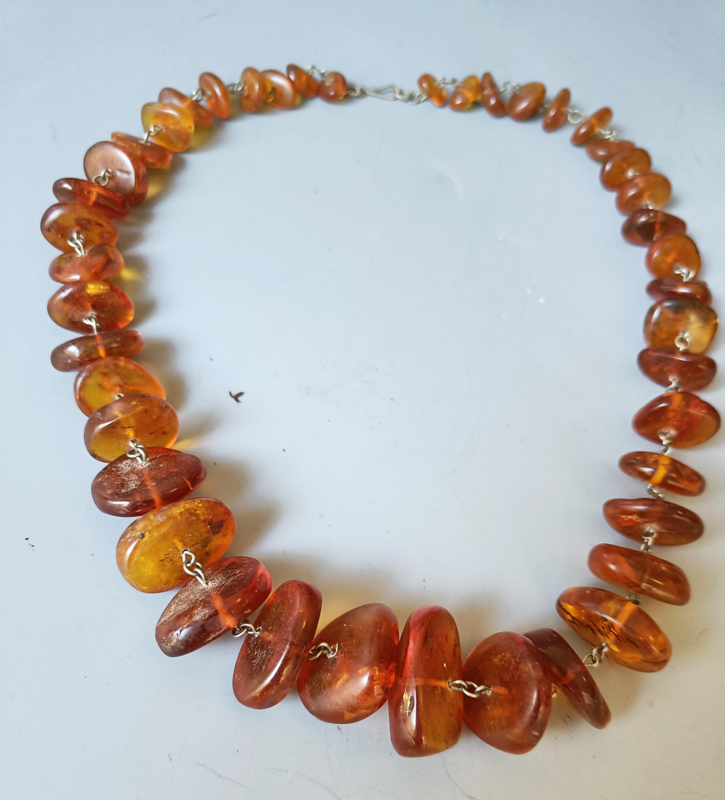 Hand-Crafted Large Vintage Baltic Amber Necklace jewellery gifts For Sale