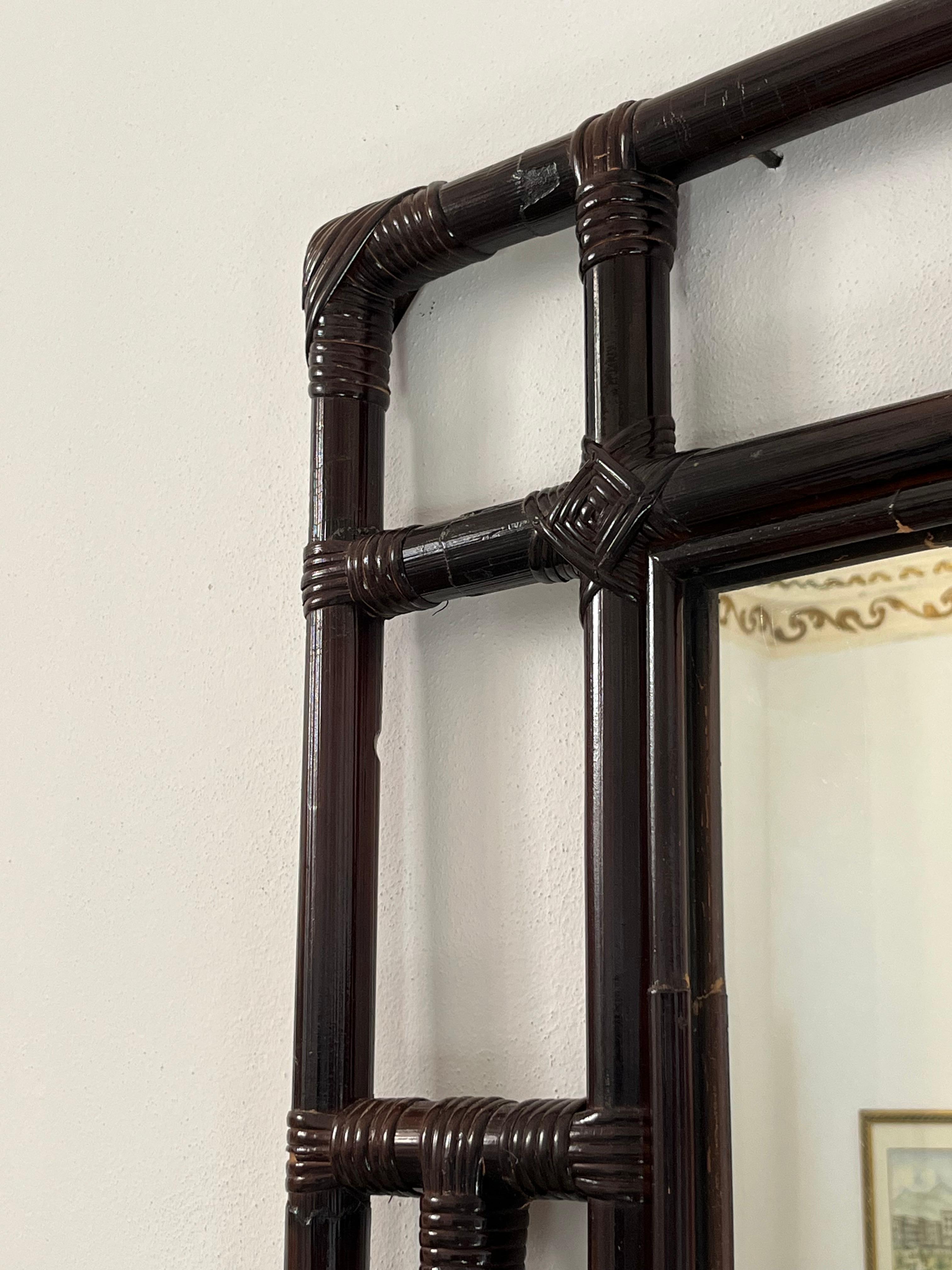Gran espejo italiano vintage de bambú  1970s en Bueno estado para la venta en Palermo, IT