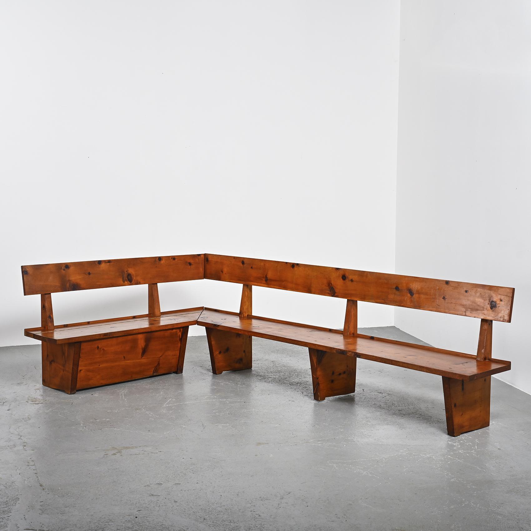 Very large solid wood corner bench, mountain furniture originating from the French Alps. Its simple design will be appreciated and ideal for a large entrance or reception area.

Consisting of two parts that fix together, the bench offers integrated